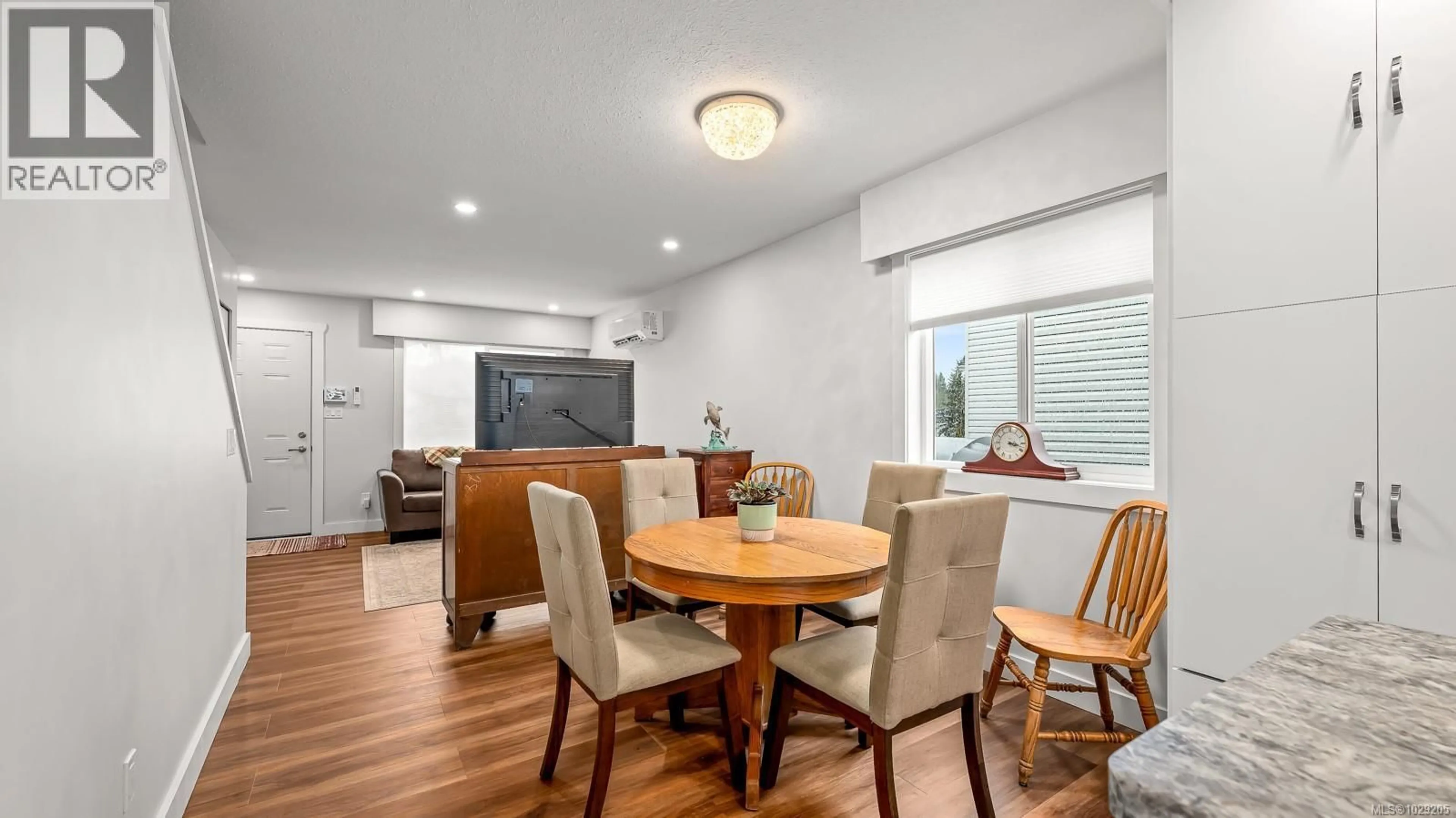 Dining room, wood/laminate floor for A - 2052 1ST STREET, Courtenay British Columbia V9N5N4