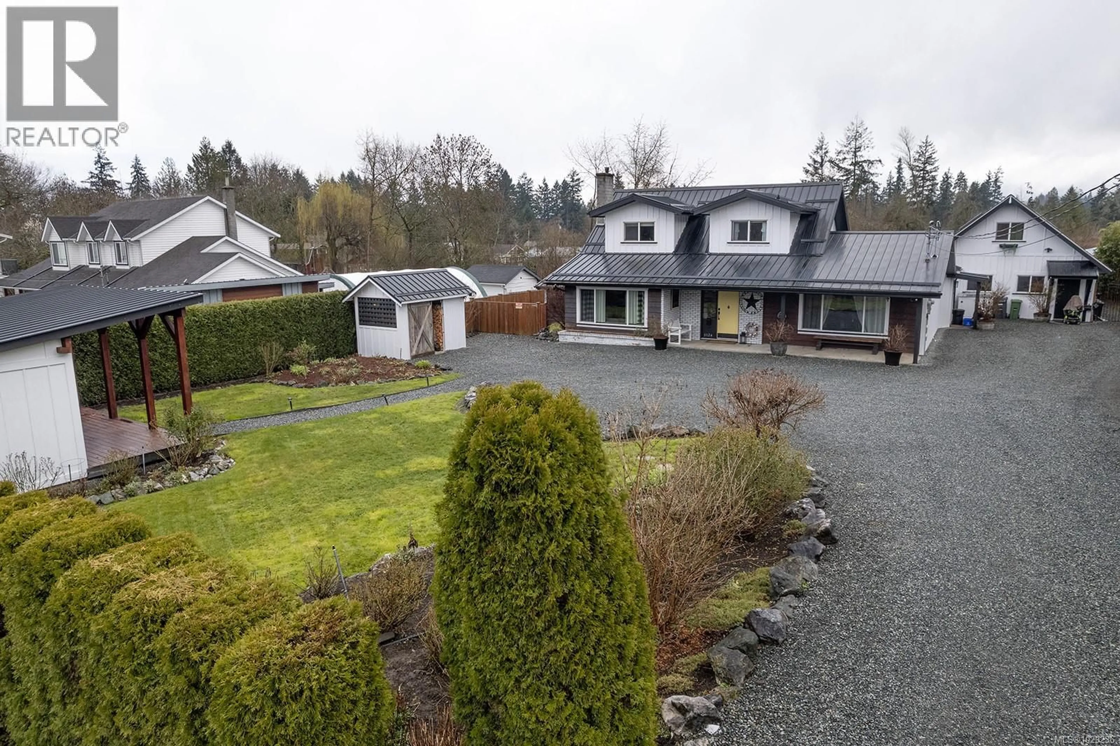 A pic from outside/outdoor area/front of a property/back of a property/a pic from drone, unknown for 3124 DRINKWATER ROAD, Duncan British Columbia V9L5Z1