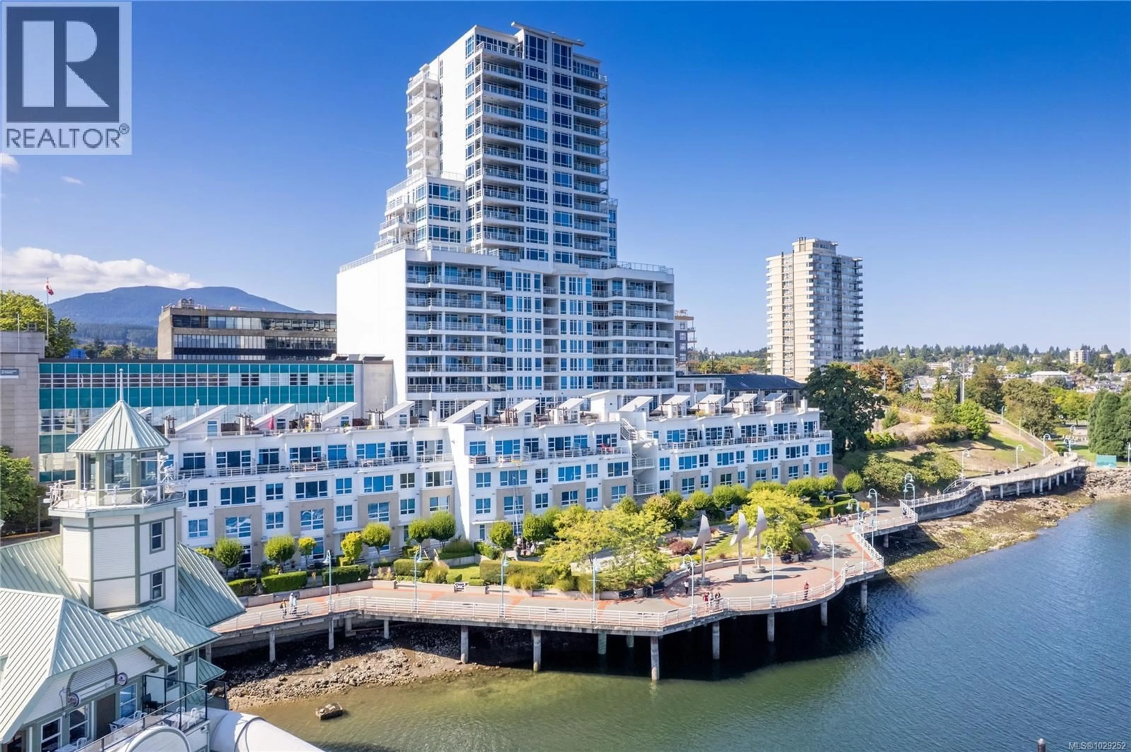 A pic from outside/outdoor area/front of a property/back of a property/a pic from drone, water/lake/river/ocean view for 607 - 38 FRONT STREET, Nanaimo British Columbia V9R0B8