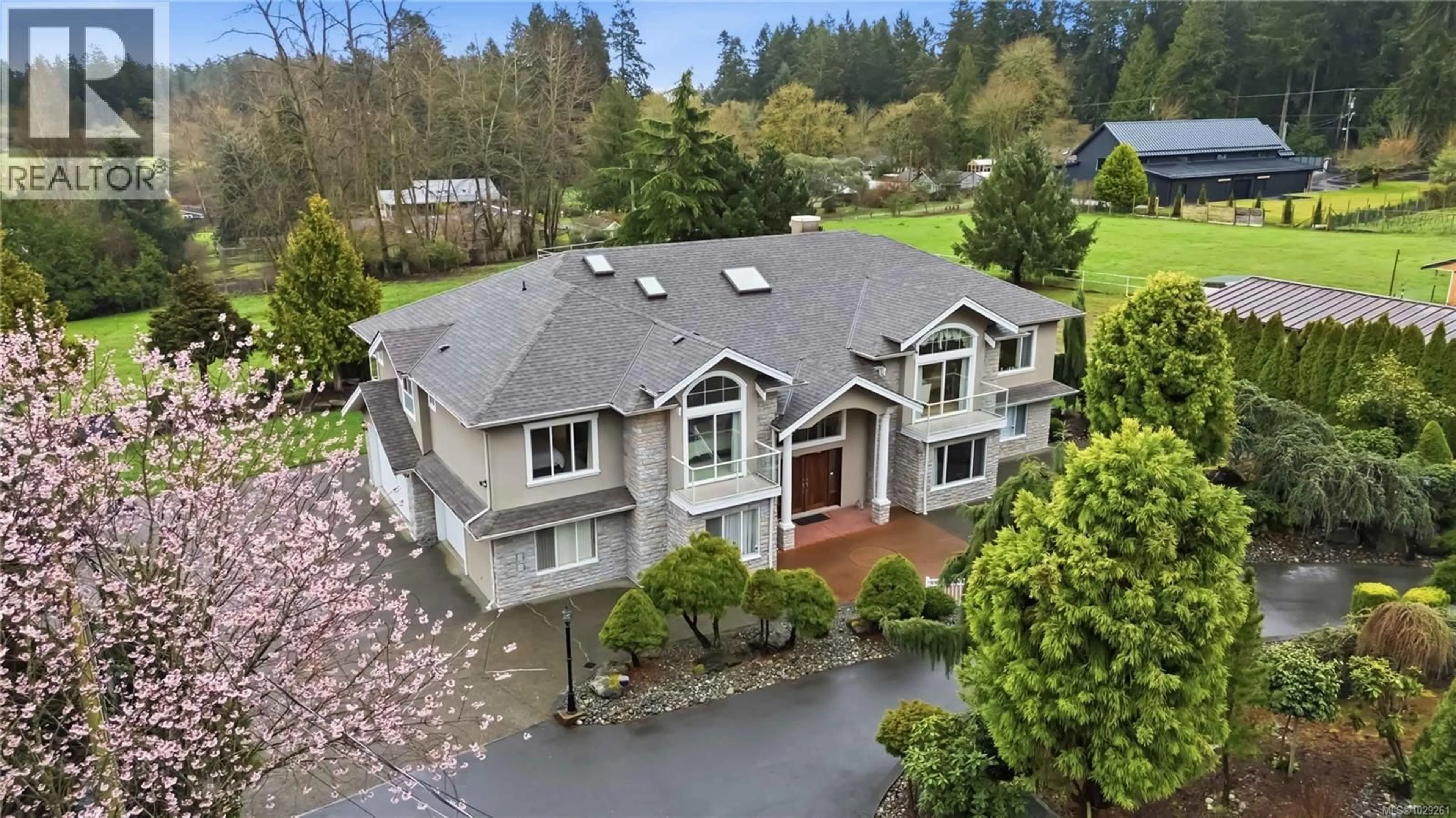 A pic from outside/outdoor area/front of a property/back of a property/a pic from drone, unknown for 5549 ALDERLEY ROAD, Saanich British Columbia V8Y1Y2