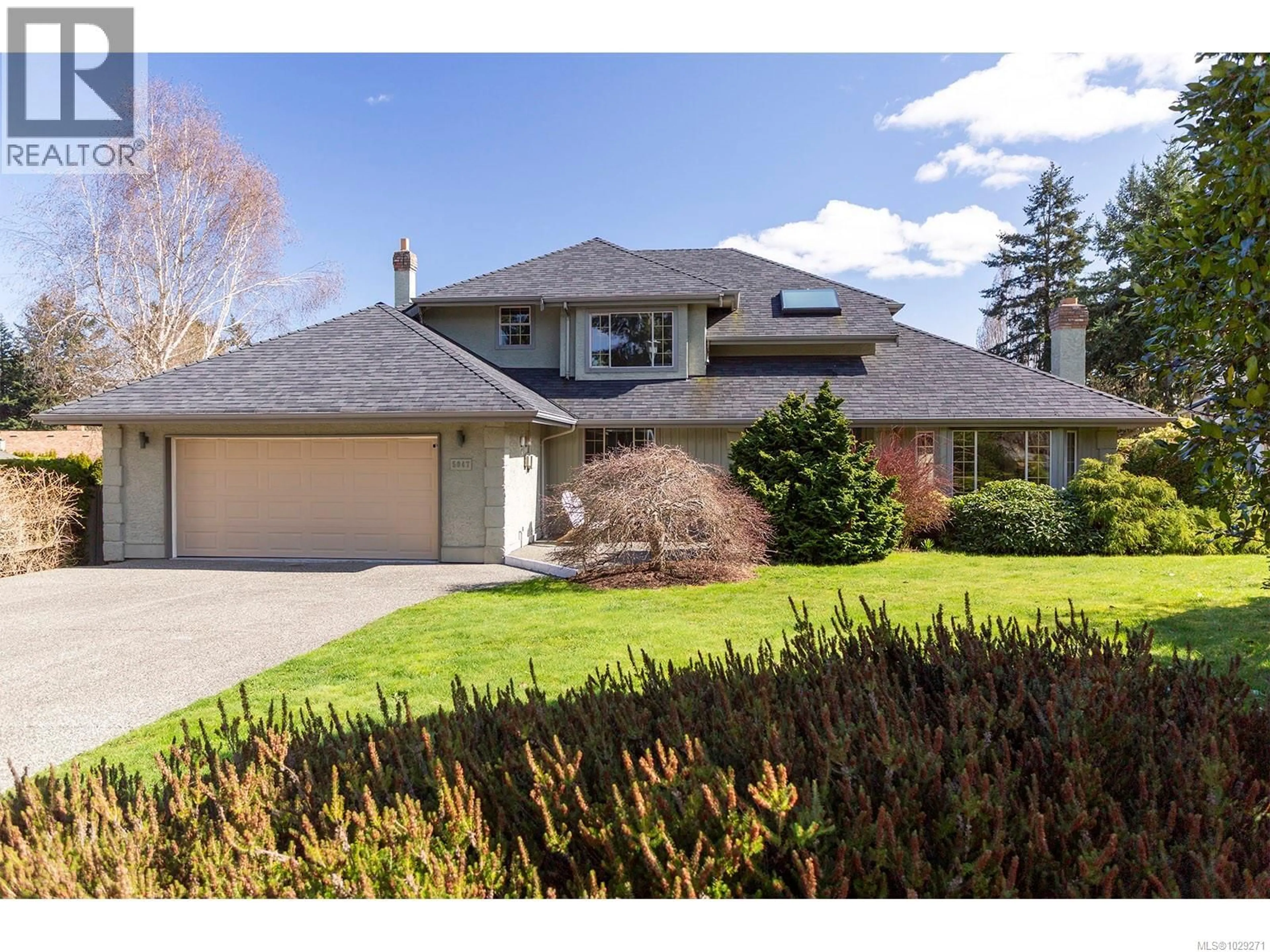 Unknown for 5047 BENTON COURT, Saanich British Columbia V8Y2Z5