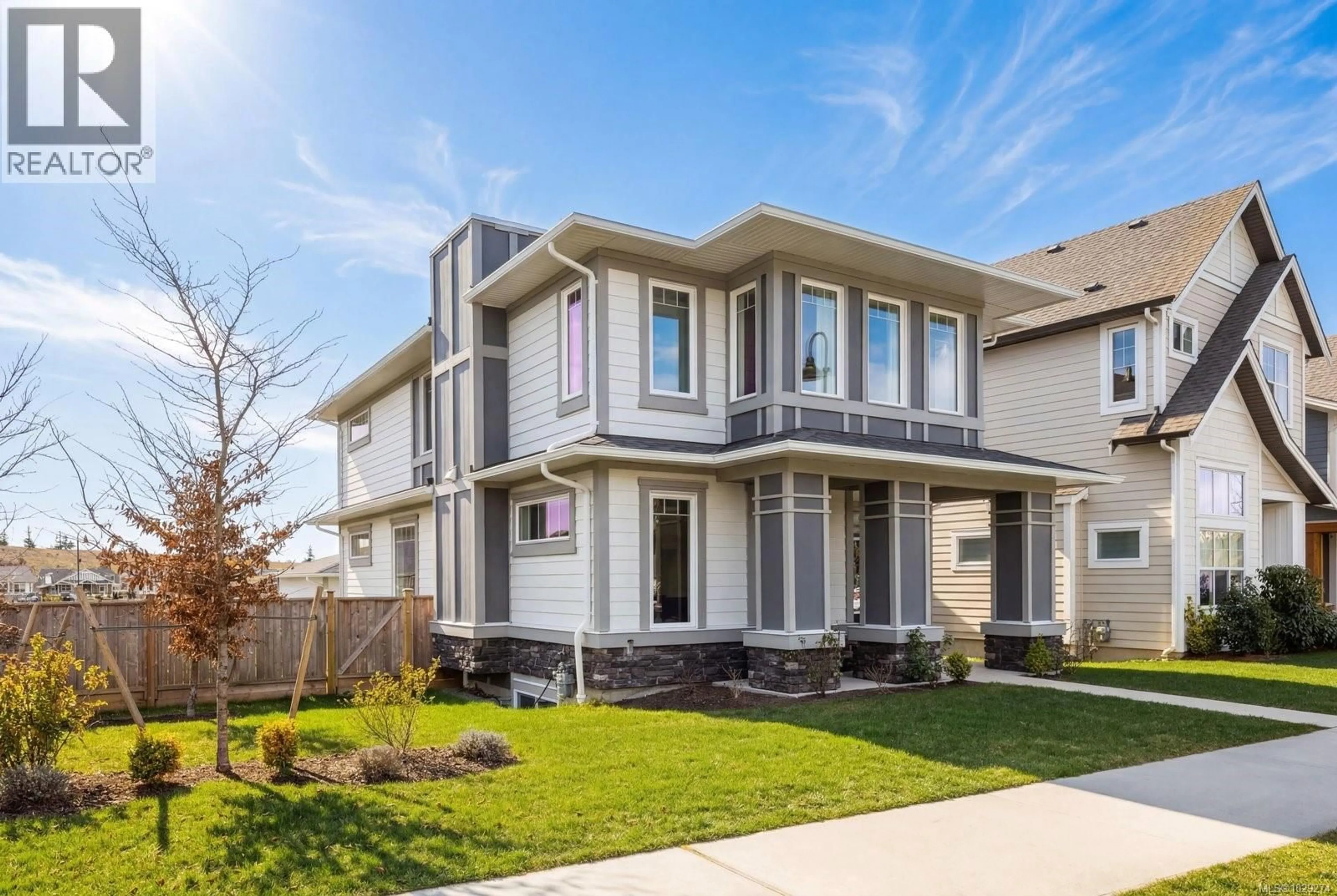 Home with vinyl exterior material, street for 3403 SPARROWHAWK AVENUE, Colwood British Columbia V9C0L9