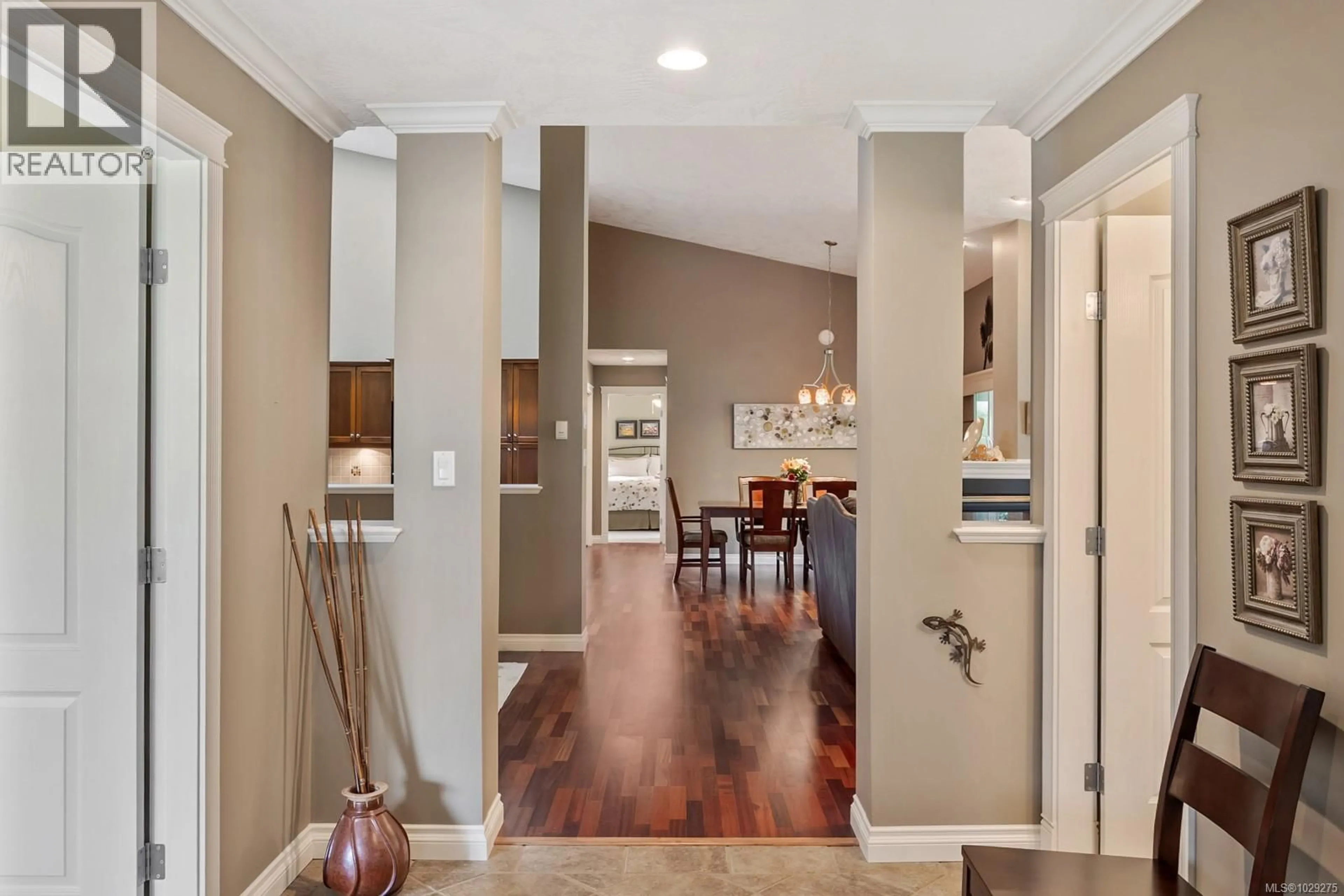 Indoor entryway for 120 - 44 ANDERTON AVENUE, Courtenay British Columbia V9N2G8