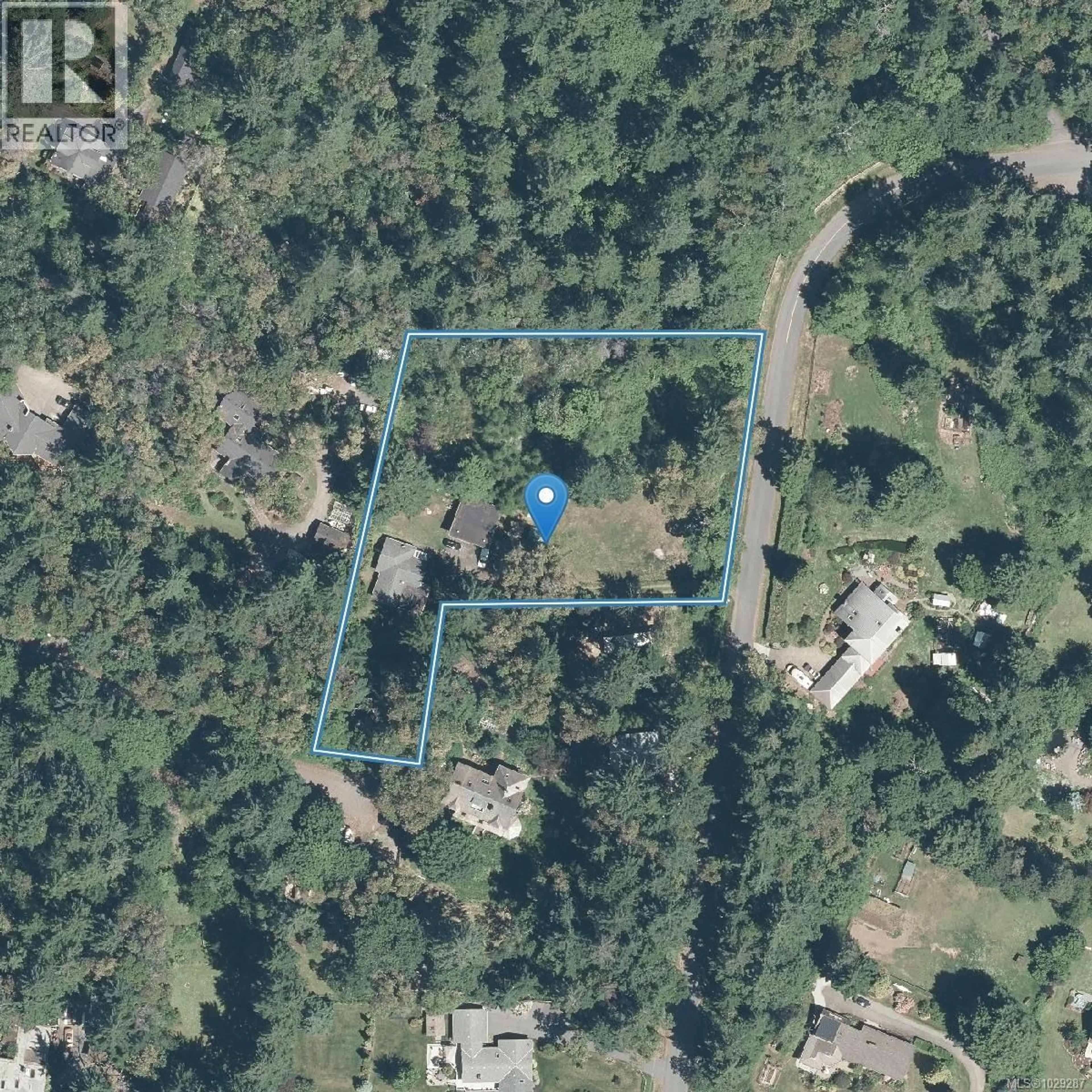A pic from outside/outdoor area/front of a property/back of a property/a pic from drone, street for 8050 RAE-LEIGH PLACE, Central Saanich British Columbia V8M1S2