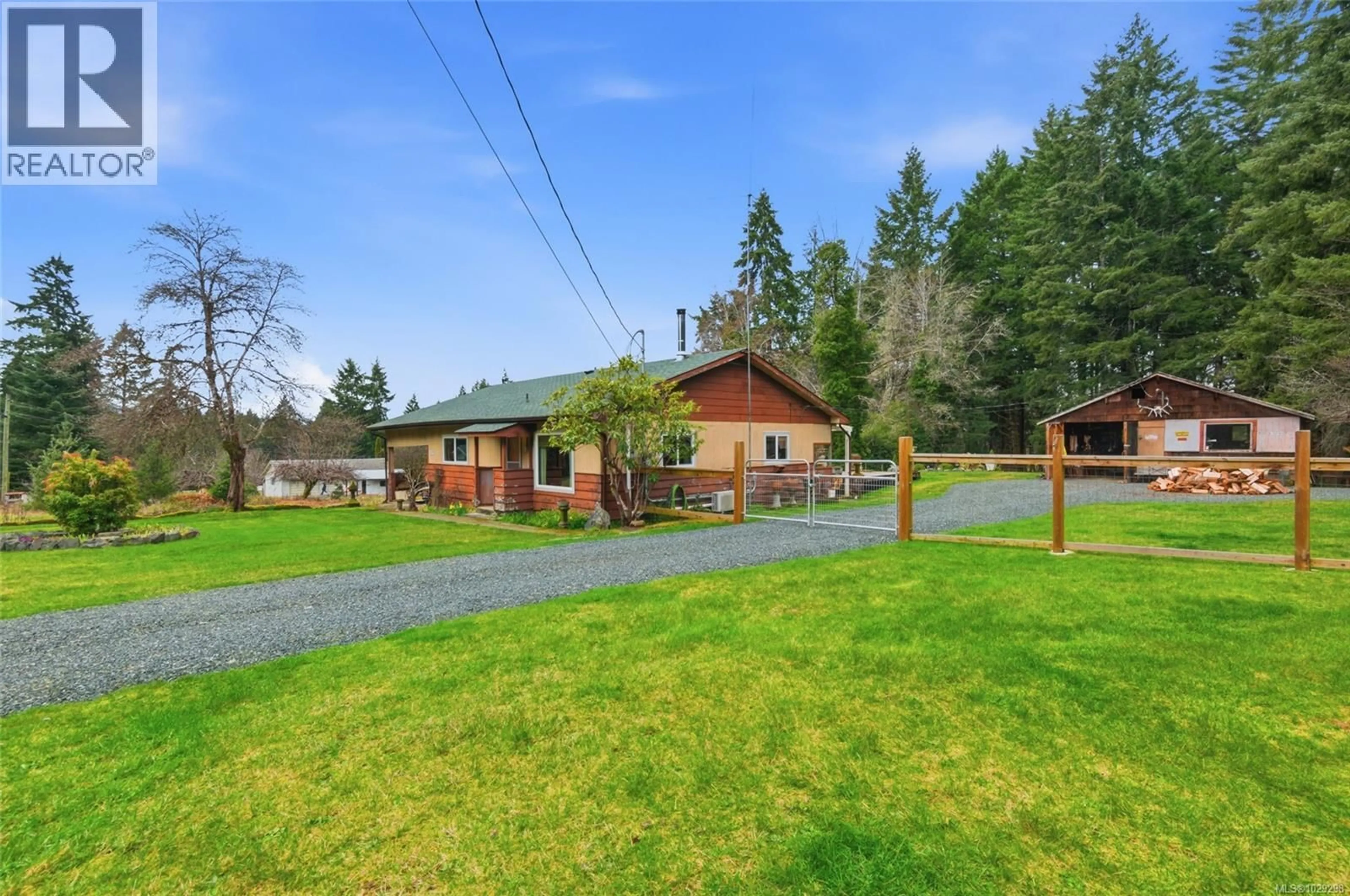 A pic from outside/outdoor area/front of a property/back of a property/a pic from drone, unknown for 6375 DONAHUE ROAD, Port Alberni British Columbia V9Y8X2