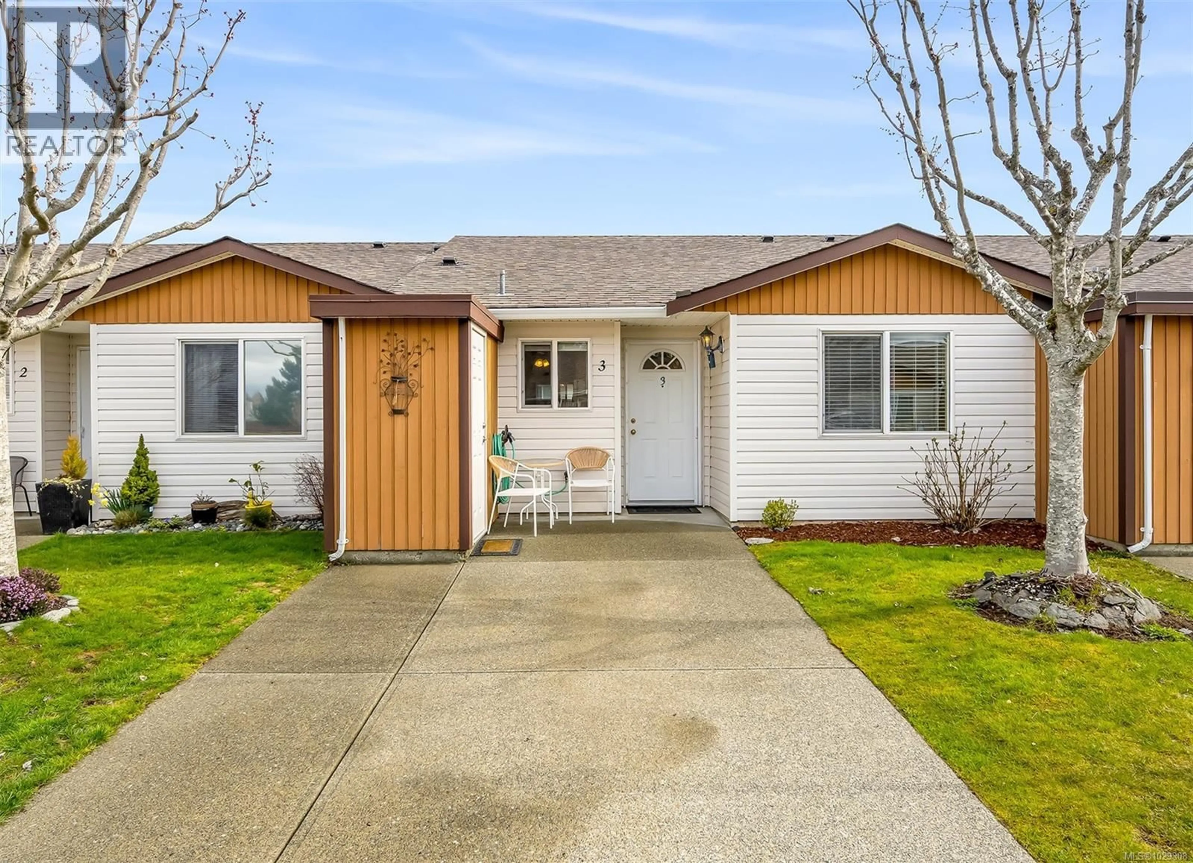 Home with vinyl exterior material, street for 3 - 2197 MURRELET DRIVE, Comox British Columbia V9M3Y1