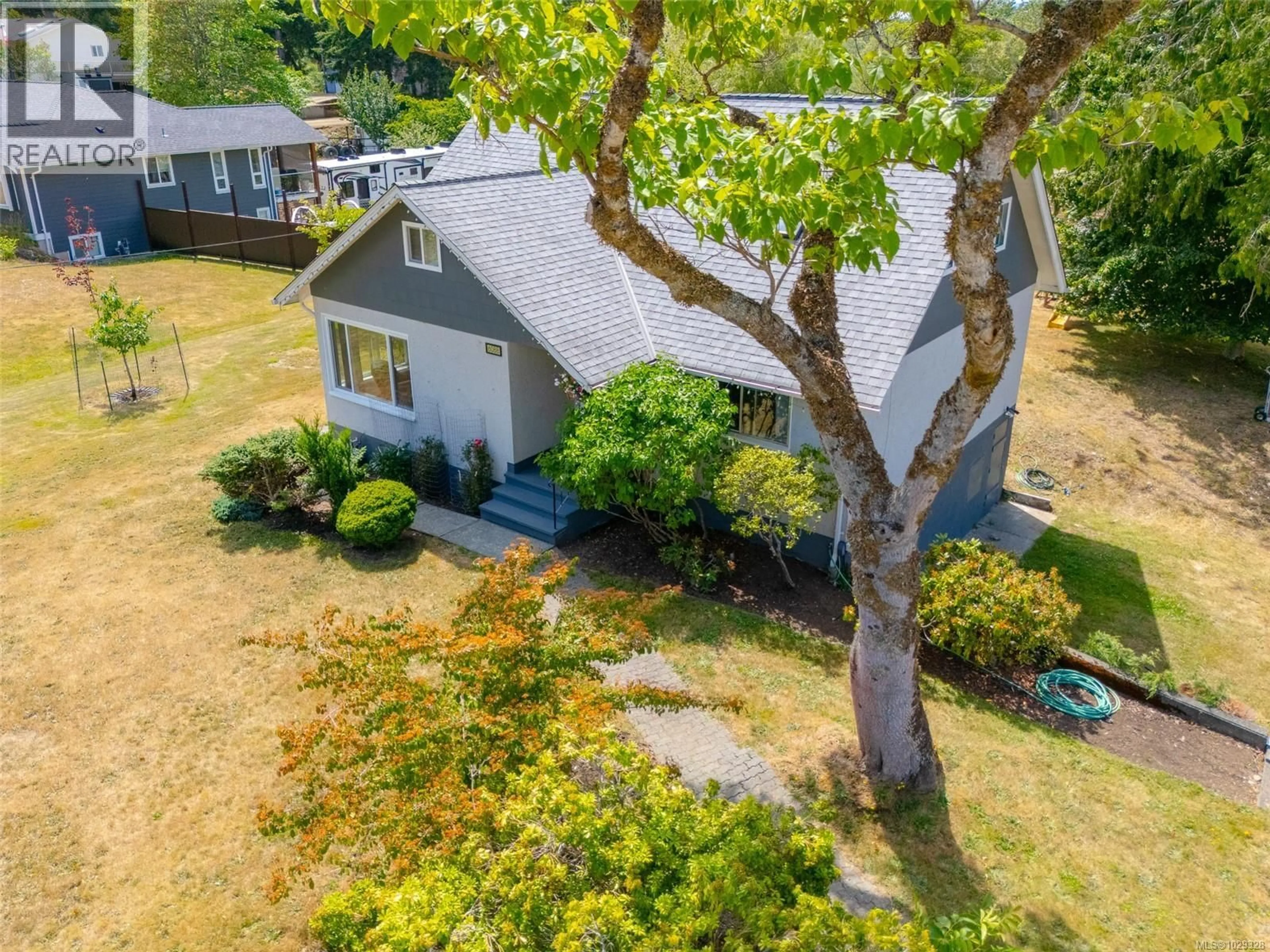A pic from outside/outdoor area/front of a property/back of a property/a pic from drone, unknown for 6088 RENTON ROAD SOUTH, Port Alberni British Columbia V9Y8R8