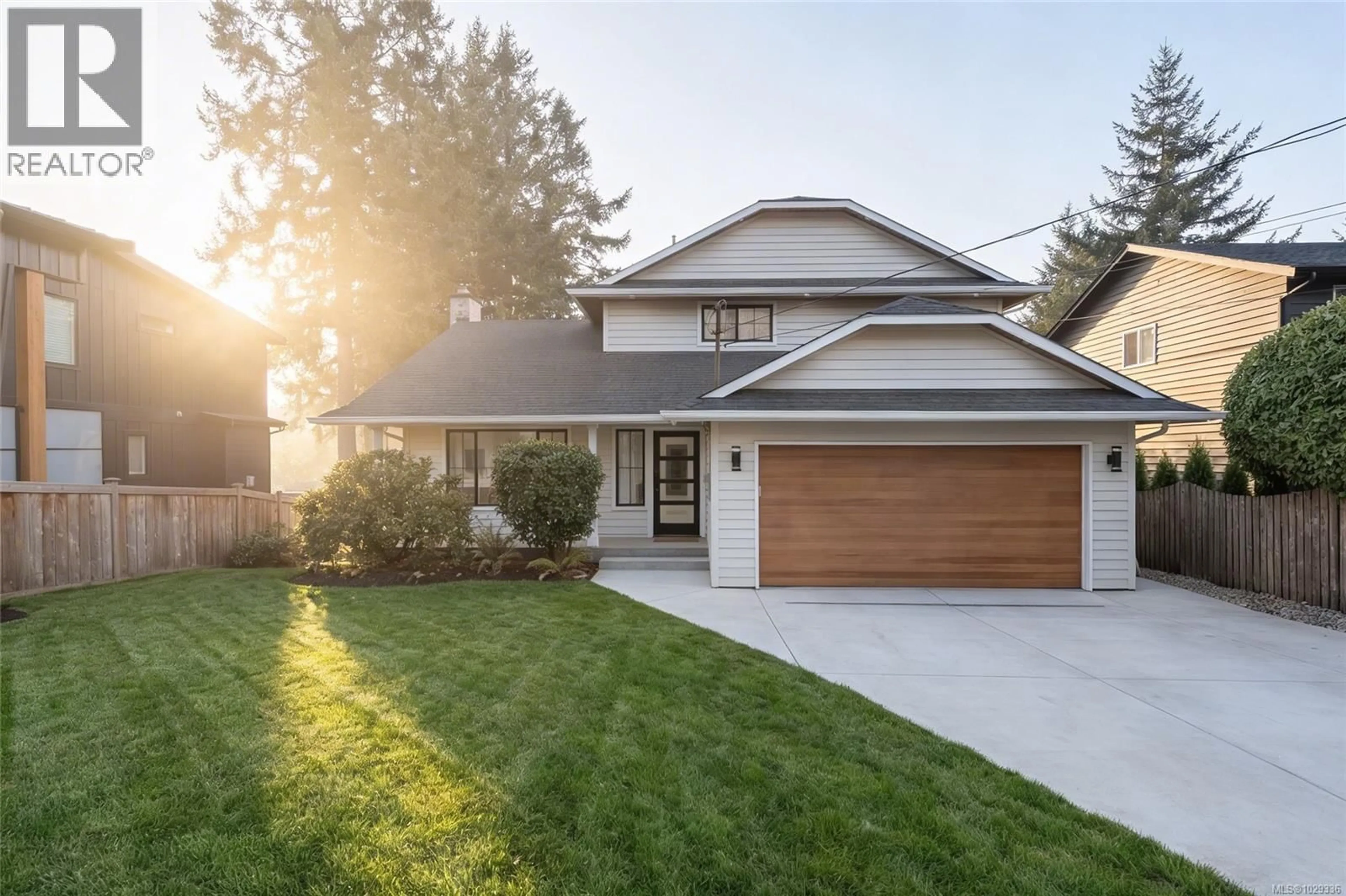Home with vinyl exterior material, street for 2814 SHELBY PLACE, Langford British Columbia V9B5N8