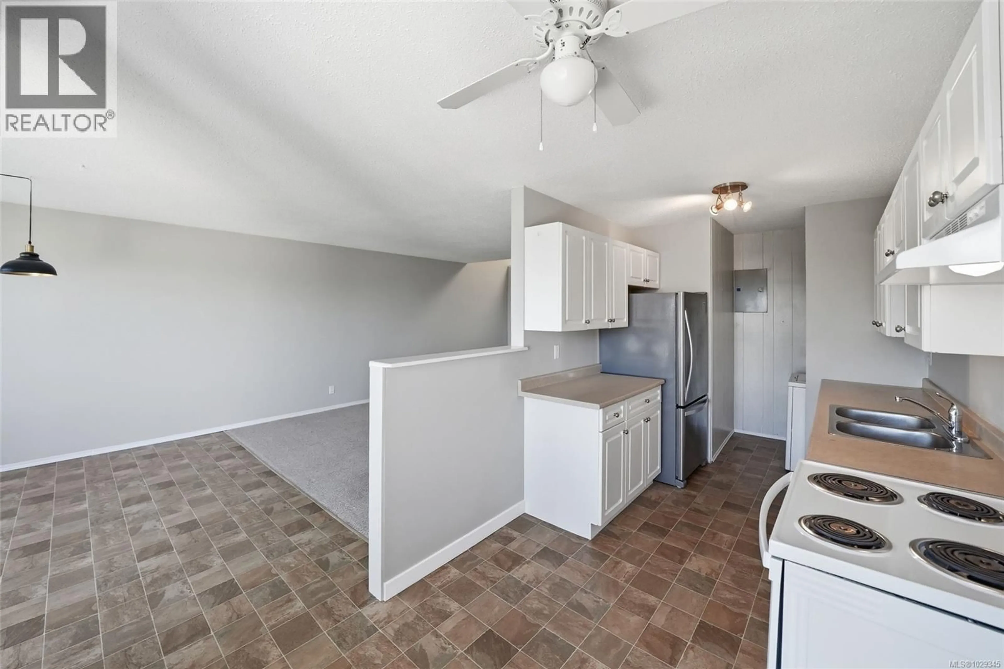 A pic of a room for 208A - 6231 BLUEBACK ROAD, Nanaimo British Columbia V9V1J3