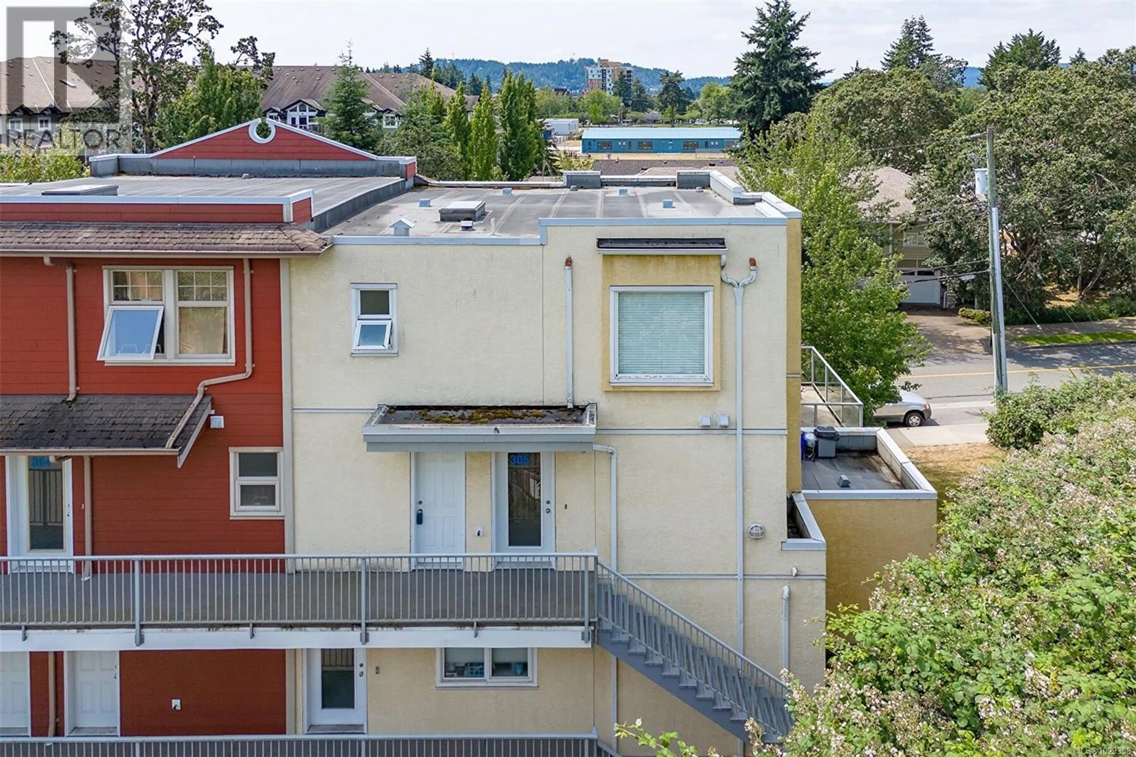 A pic from outside/outdoor area/front of a property/back of a property/a pic from drone, unknown for 305 - 908 BROCK AVENUE, Langford British Columbia V9B3C6