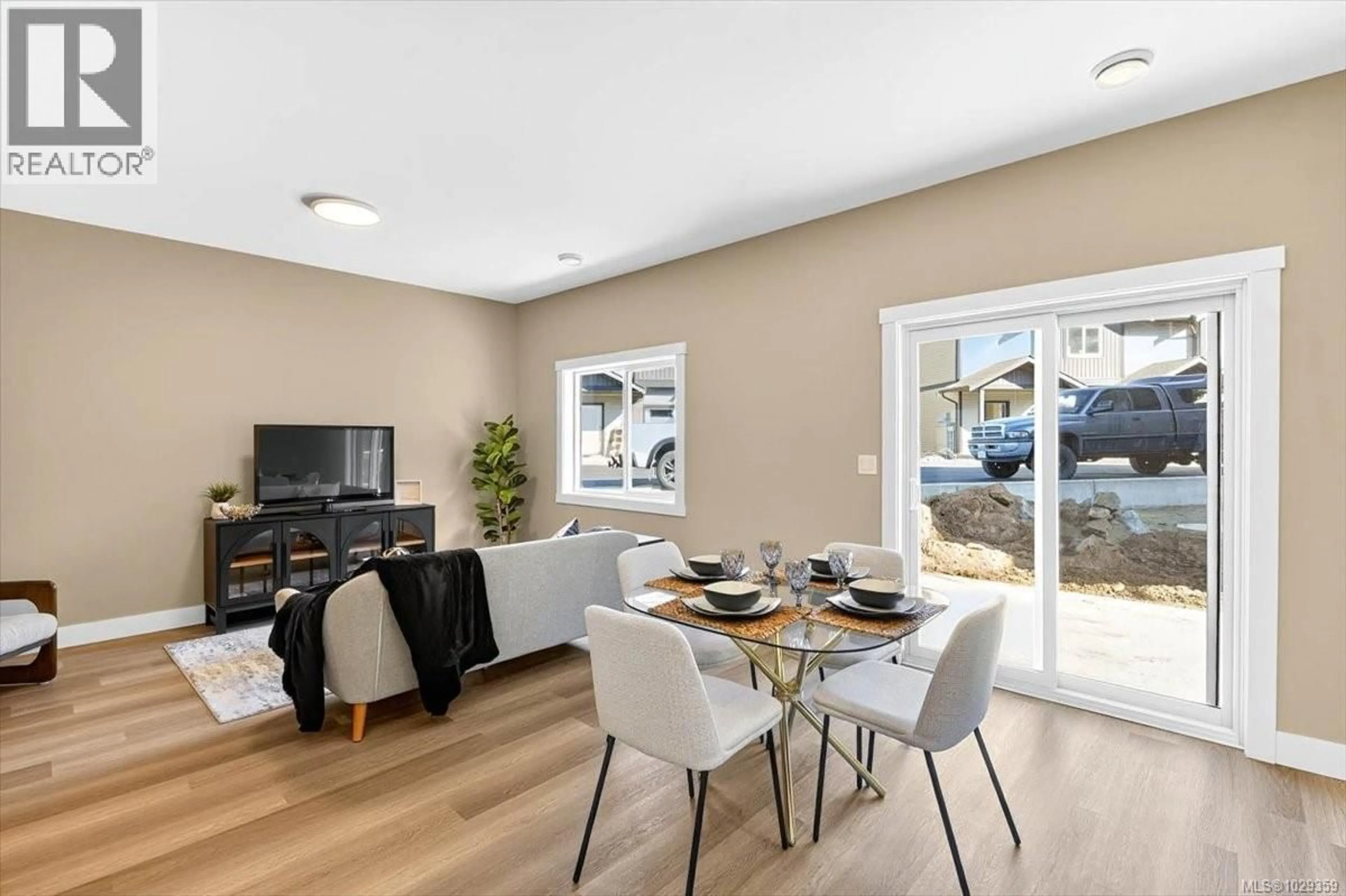 Unknown for 101 - 5535 WOODLAND CRESCENT EAST, Port Alberni British Columbia V9Y8E6