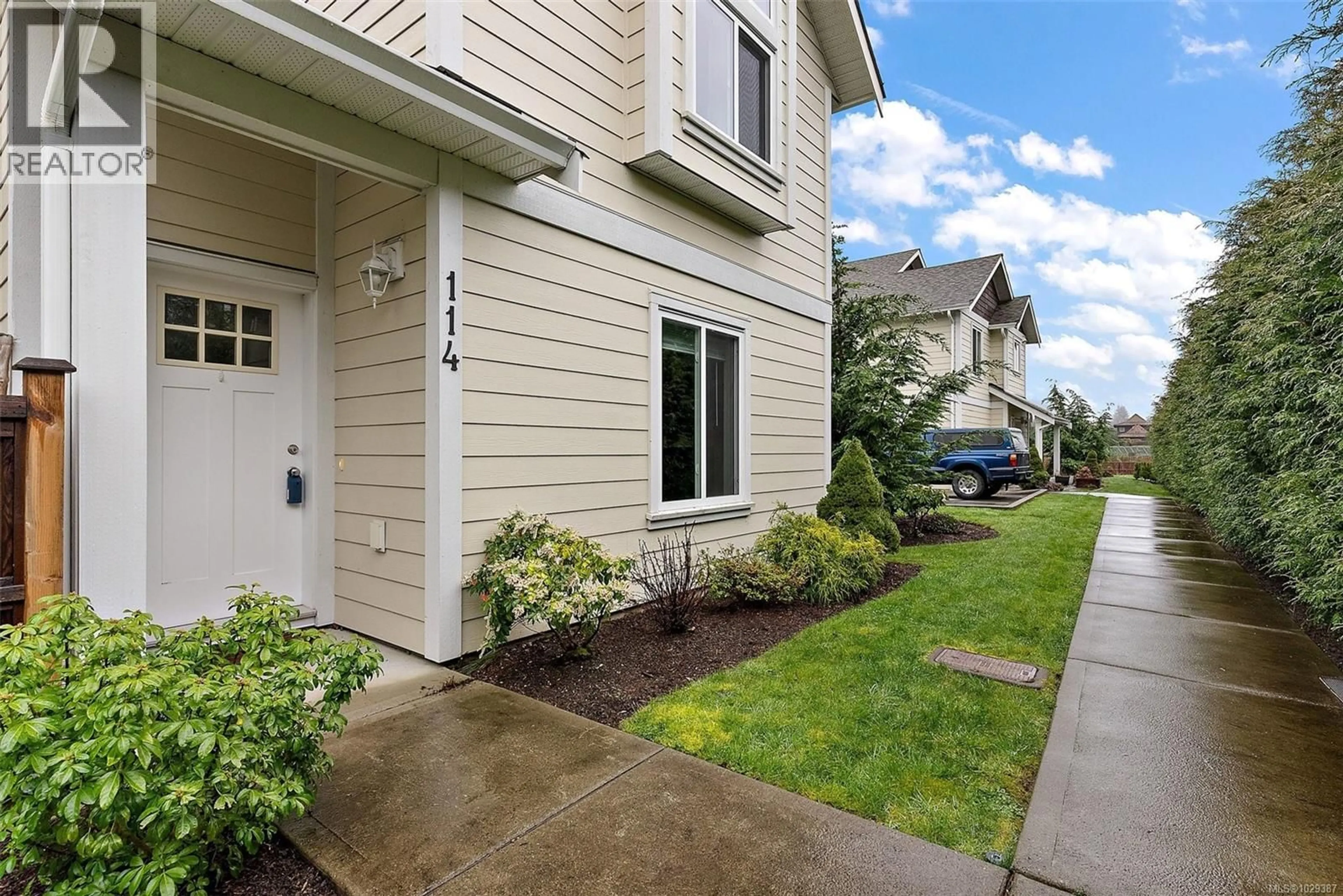 Unknown for 114 - 2038 GATEWOOD ROAD, Sooke British Columbia V9Z1L7