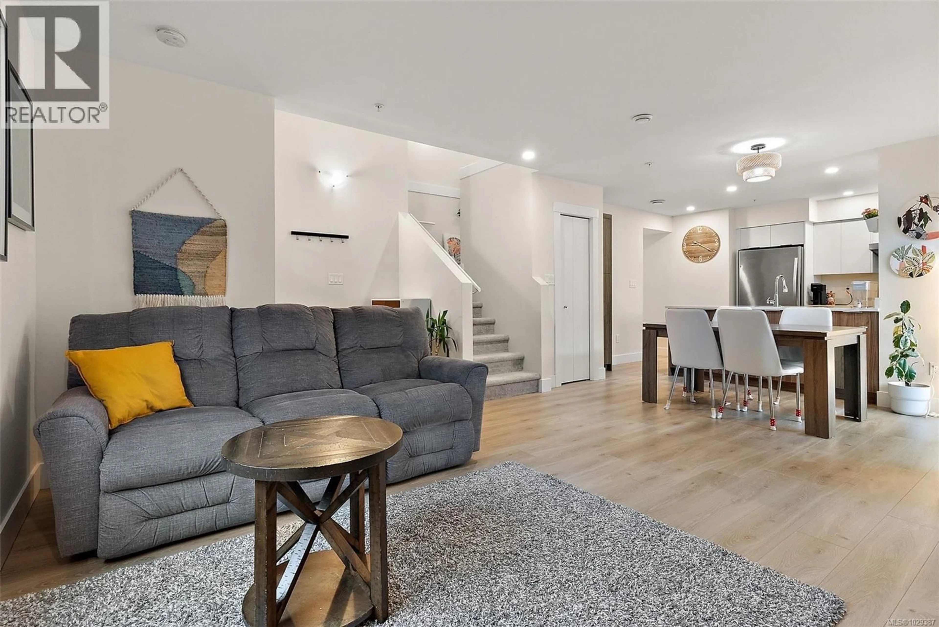 Living room with furniture, unknown for 114 - 2038 GATEWOOD ROAD, Sooke British Columbia V9Z1L7