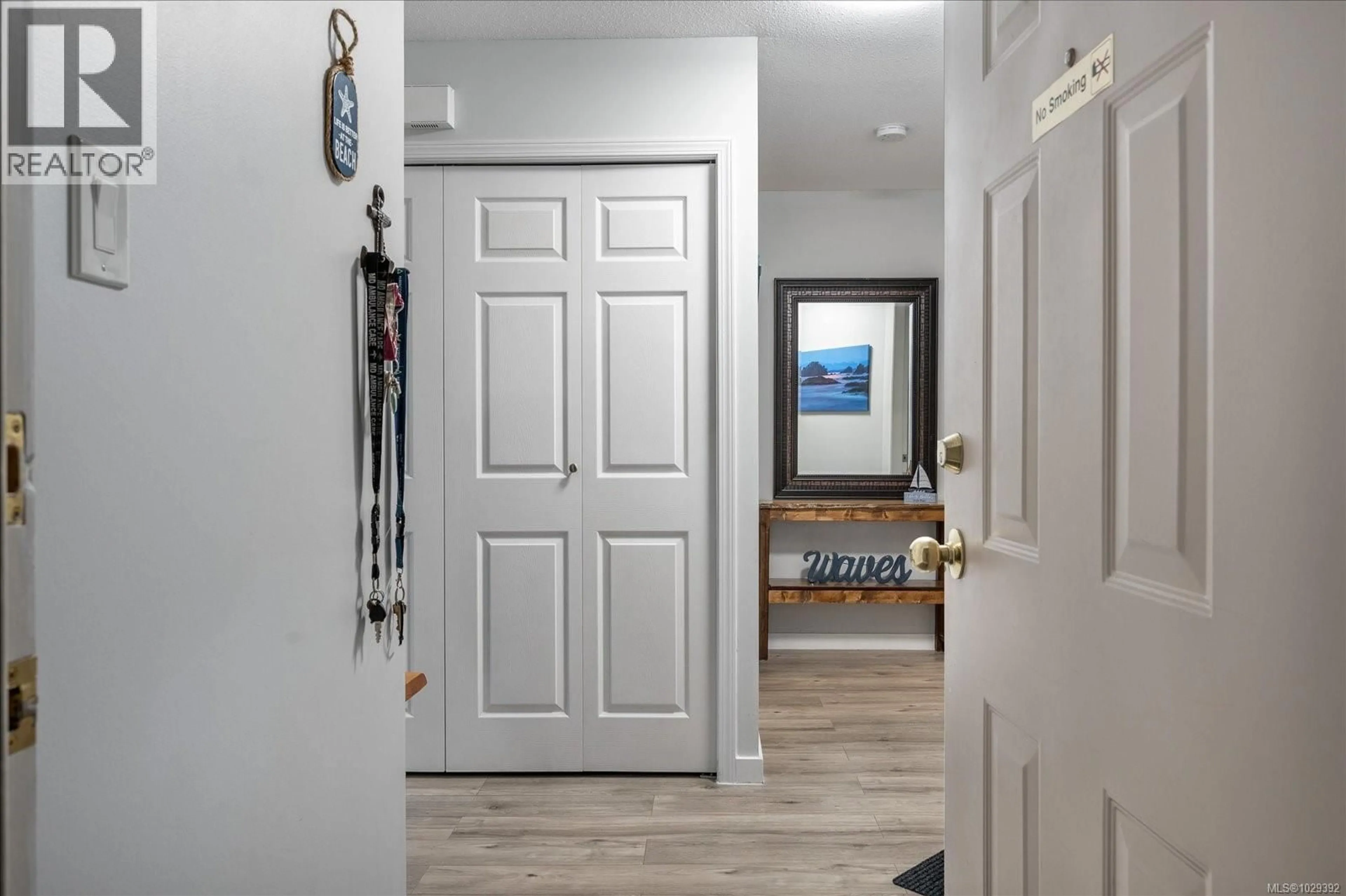 Indoor entryway for 36 - 1165 RESORT DRIVE, Parksville British Columbia V9P2E2
