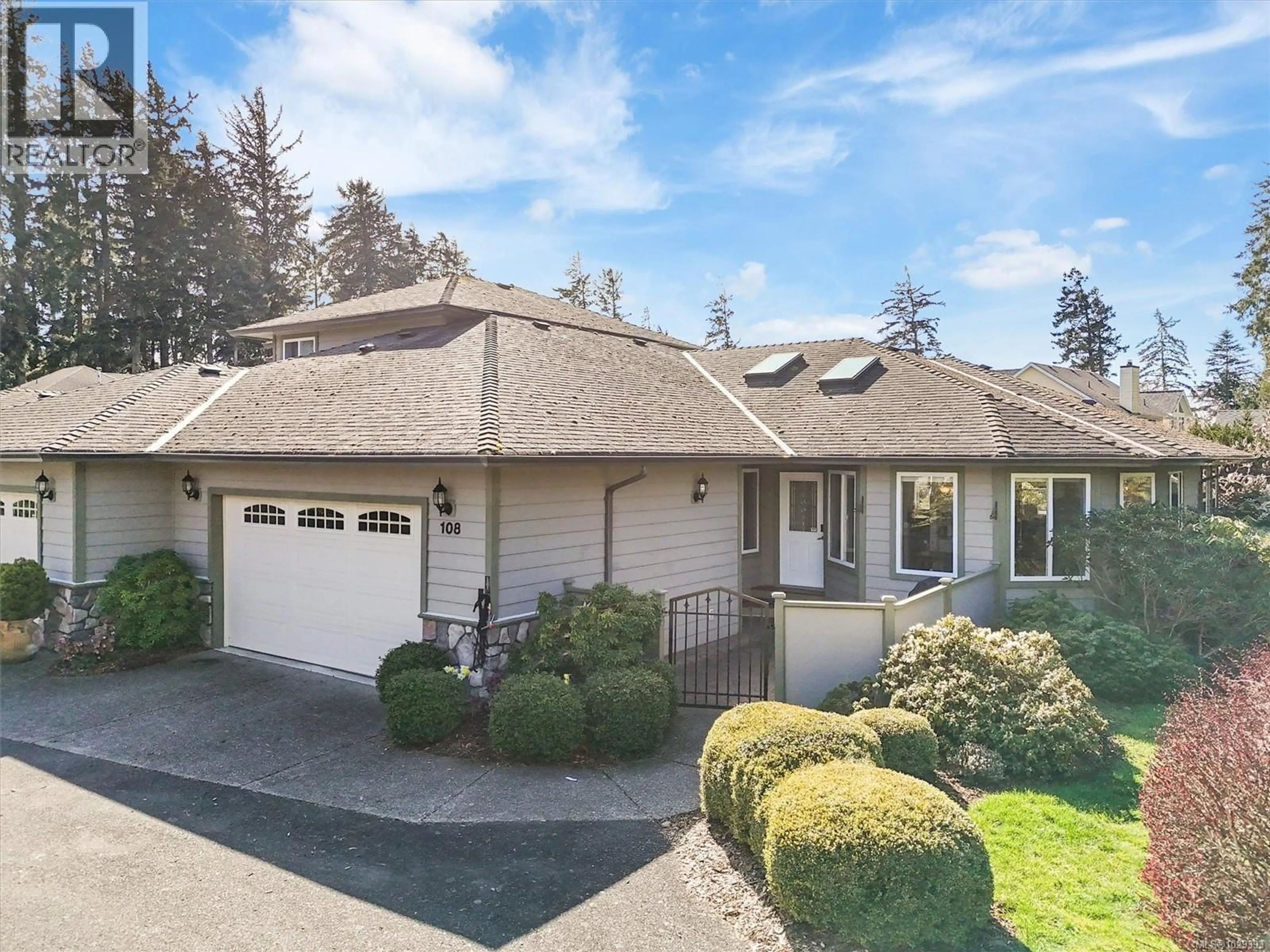 Home with vinyl exterior material, street for 108 - 1645 NARISSA ROAD, Sooke British Columbia V9Z1J3