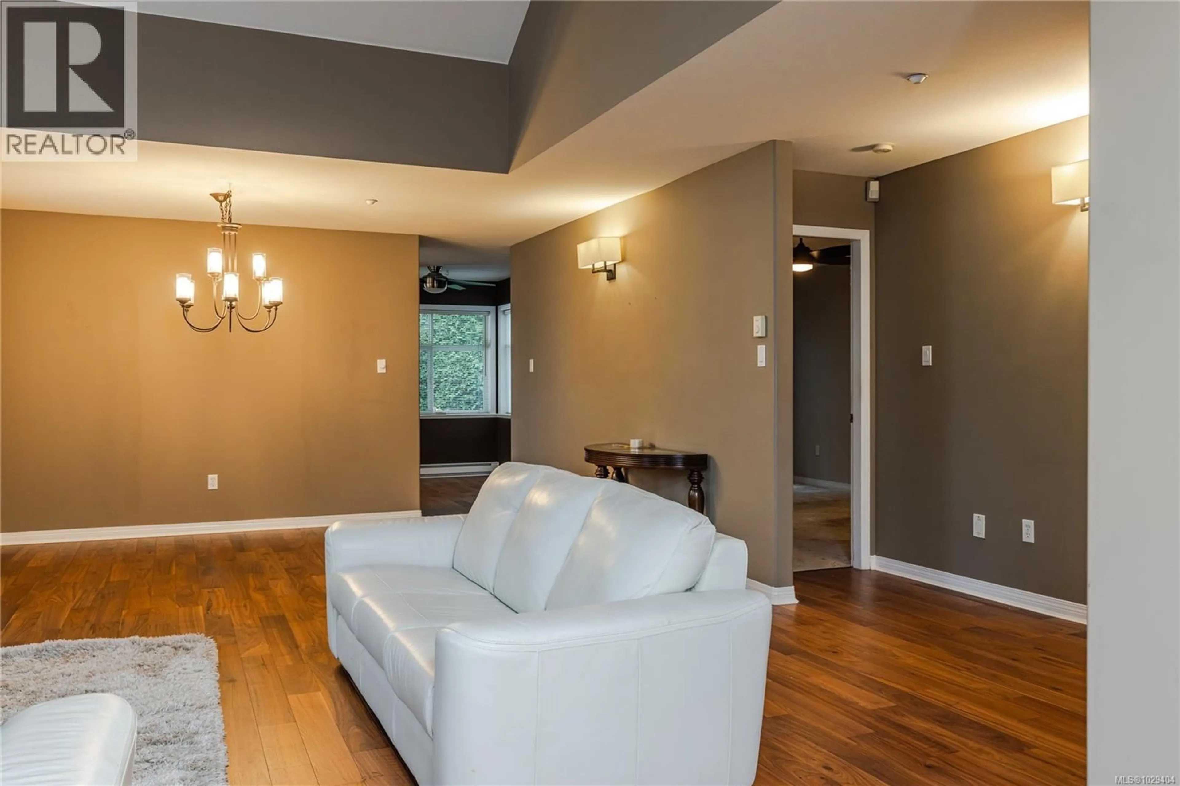 Living room with furniture, wood/laminate floor for 5256 ARBOUR CRESCENT, Nanaimo British Columbia V9T6E5