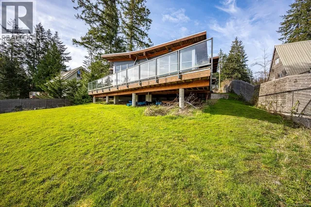 3870 EAST ROAD, Denman Island 3