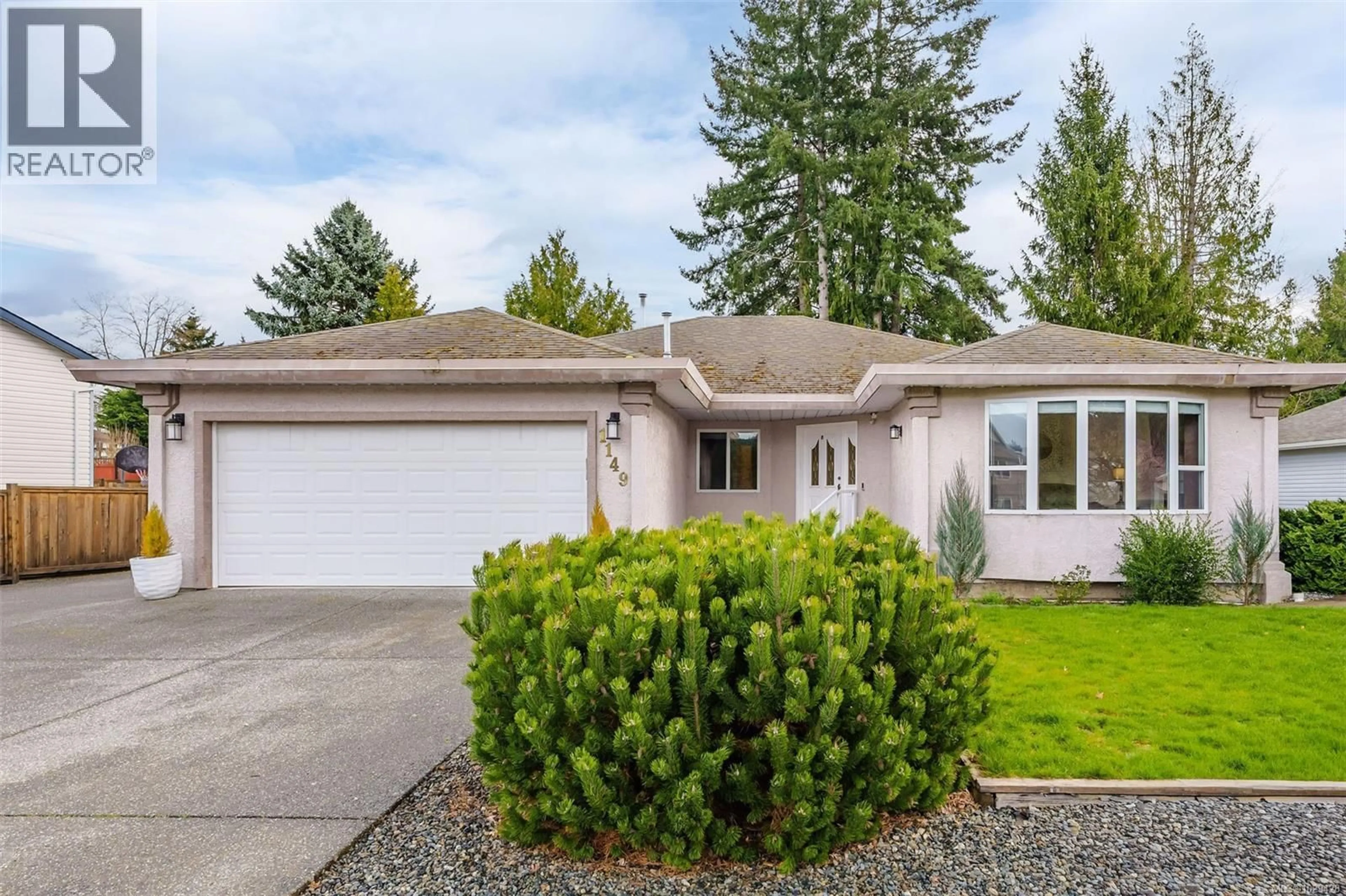 Home with vinyl exterior material, street for 1149 WALKEM ROAD, Ladysmith British Columbia V9G1P7