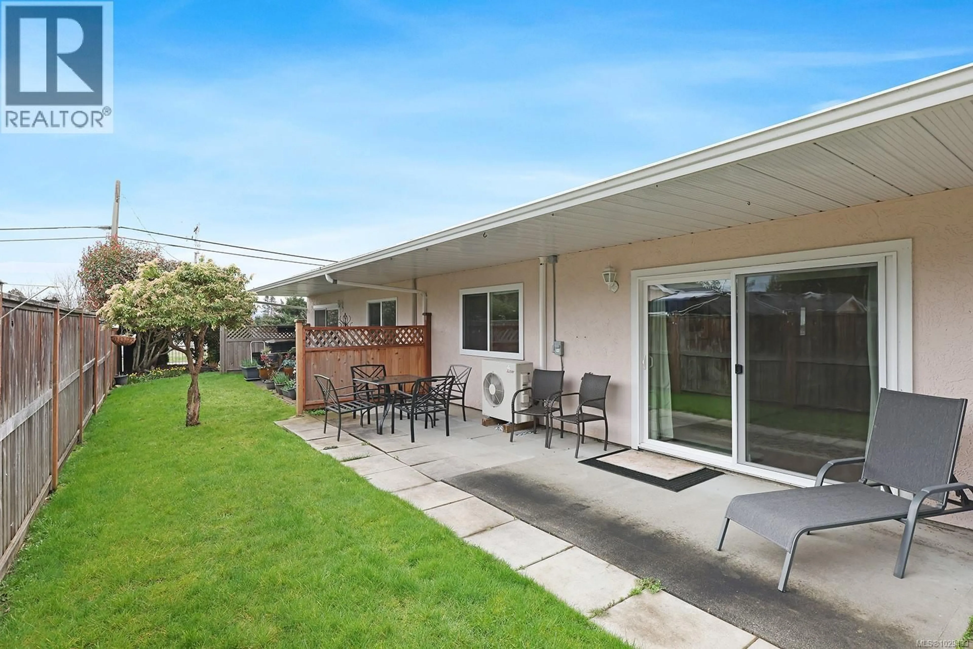 Patio, street for 15 - 2030 ROBB AVENUE, Comox British Columbia V9M1M1