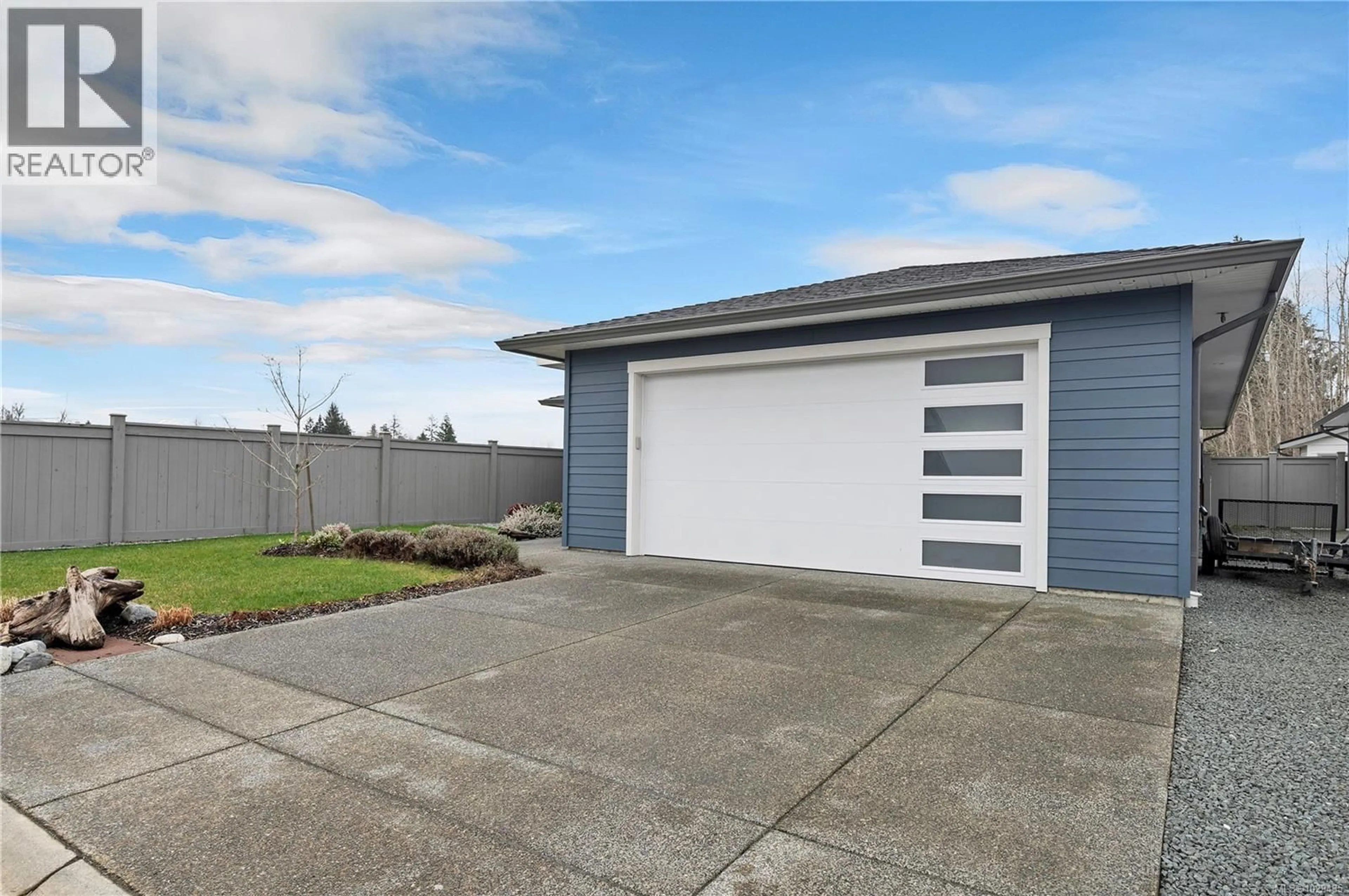 Indoor garage for 9 - 2161 EVERGREEN ROAD, Campbell River British Columbia V9W0C8