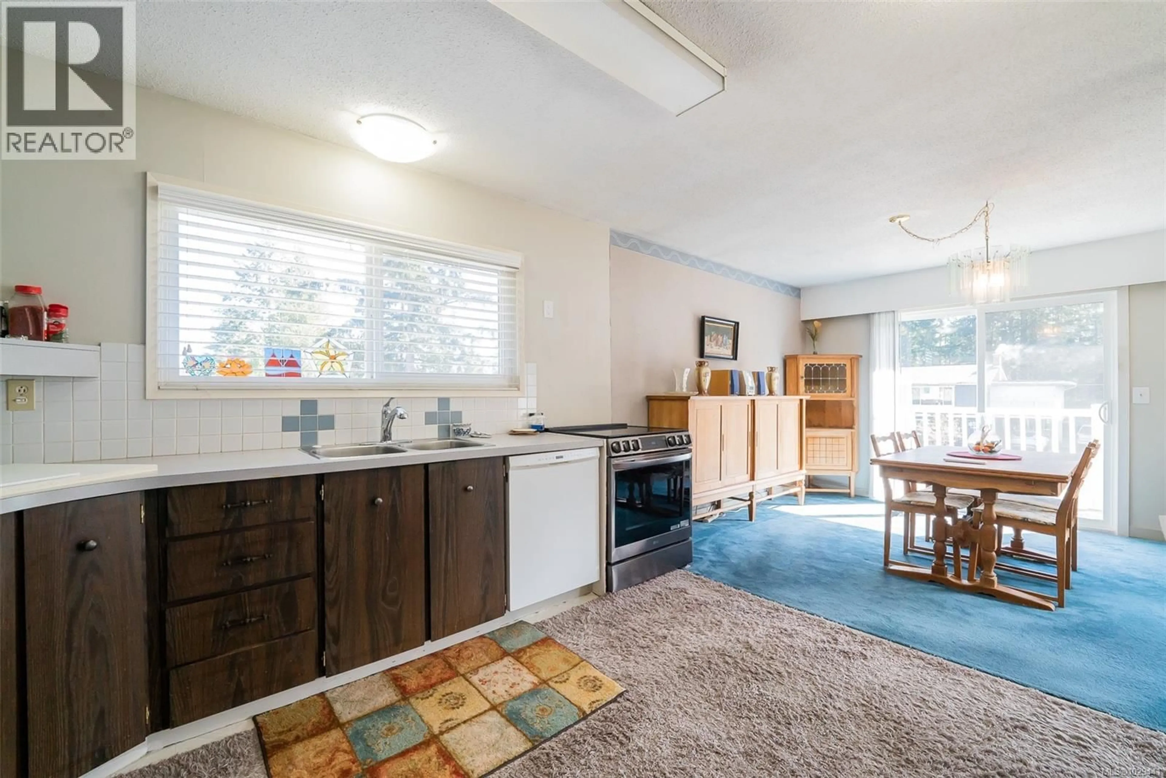 Standard kitchen, unknown for 2654 STARLIGHT TRAIL, Nanaimo British Columbia V9T3S7