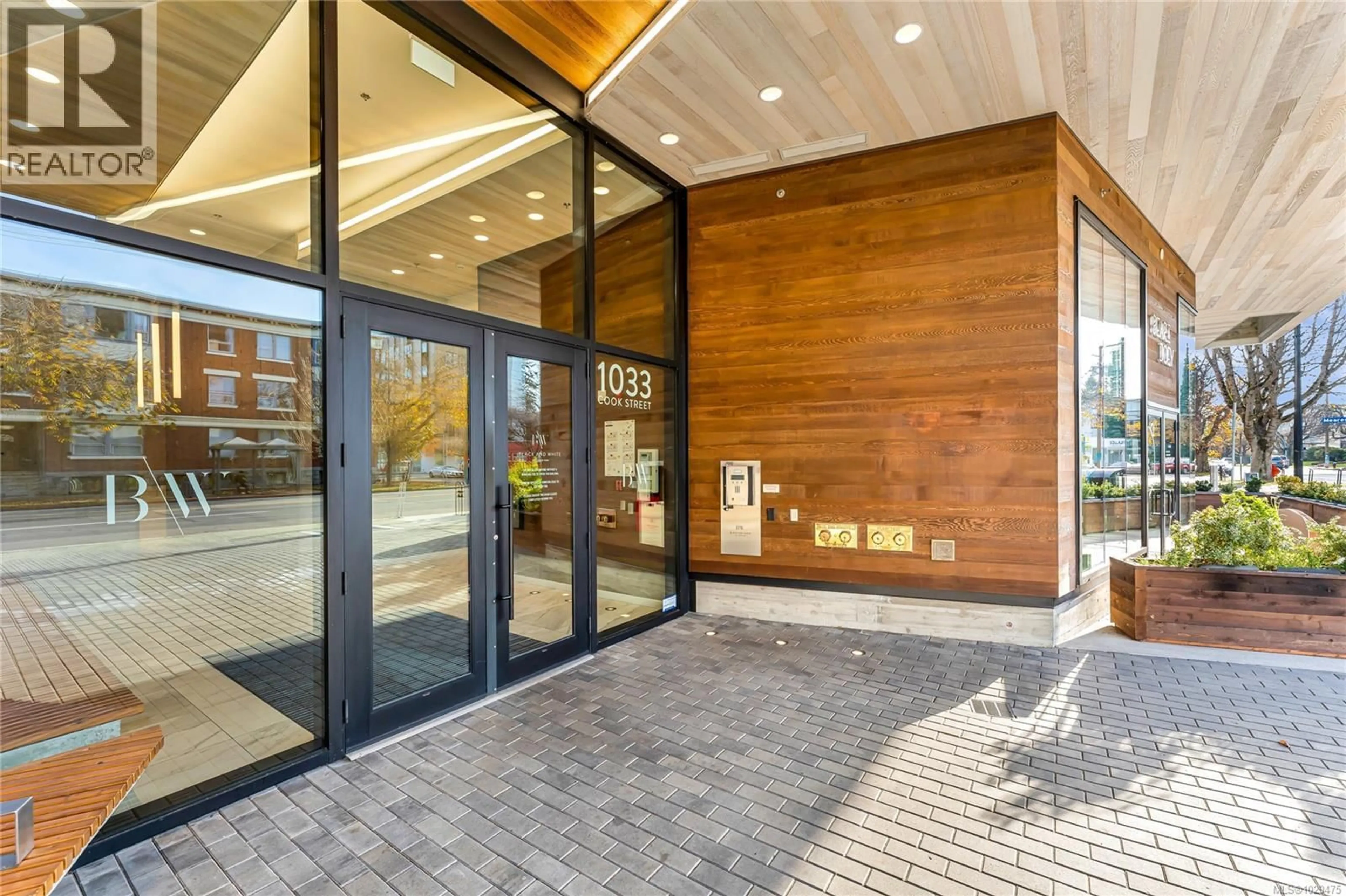 Unknown for 405 - 1033 COOK STREET, Victoria British Columbia V8V0E1