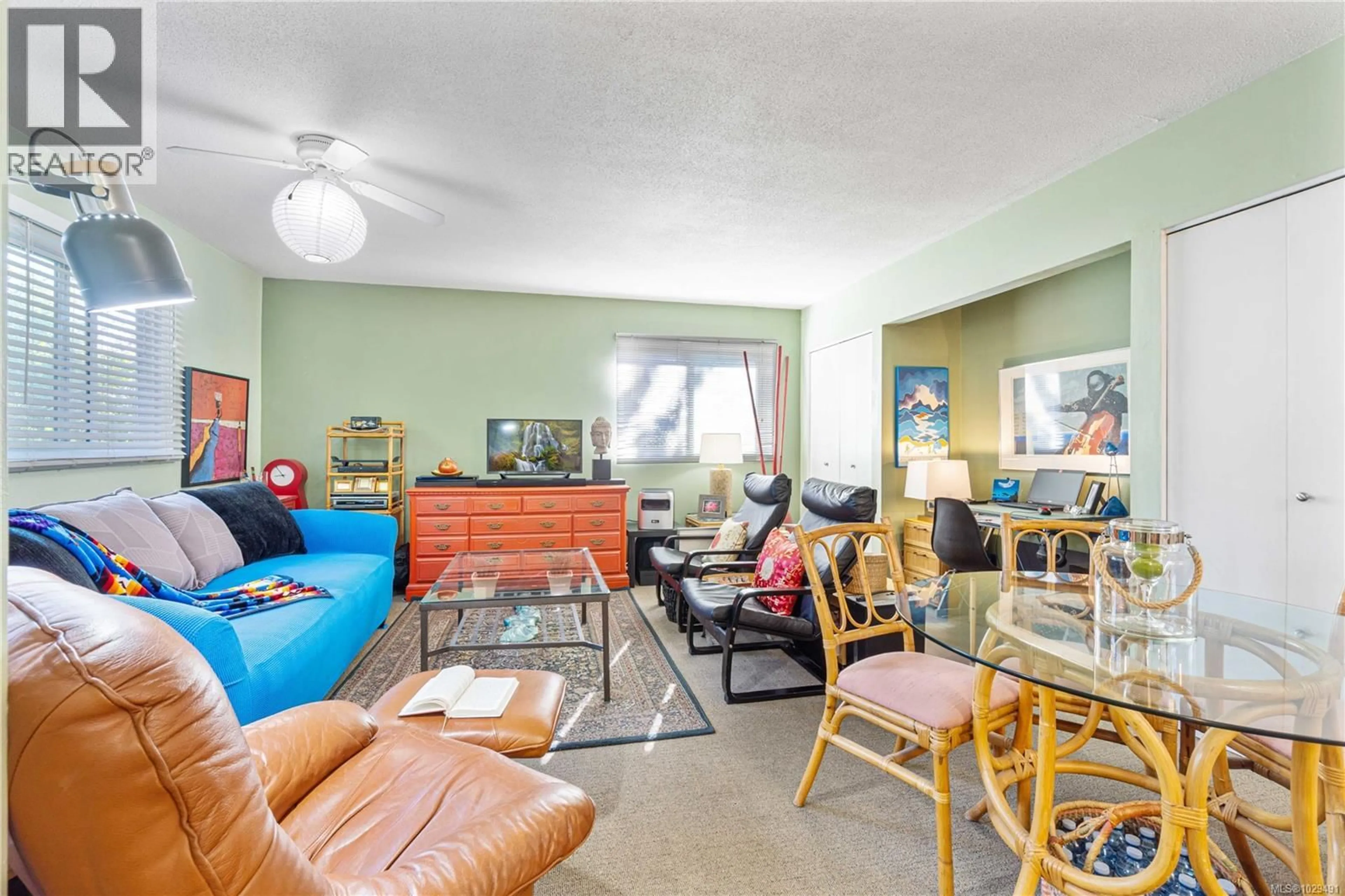 Living room with furniture, unknown for 181 ROSEHILL STREET, Nanaimo British Columbia V9S1C9