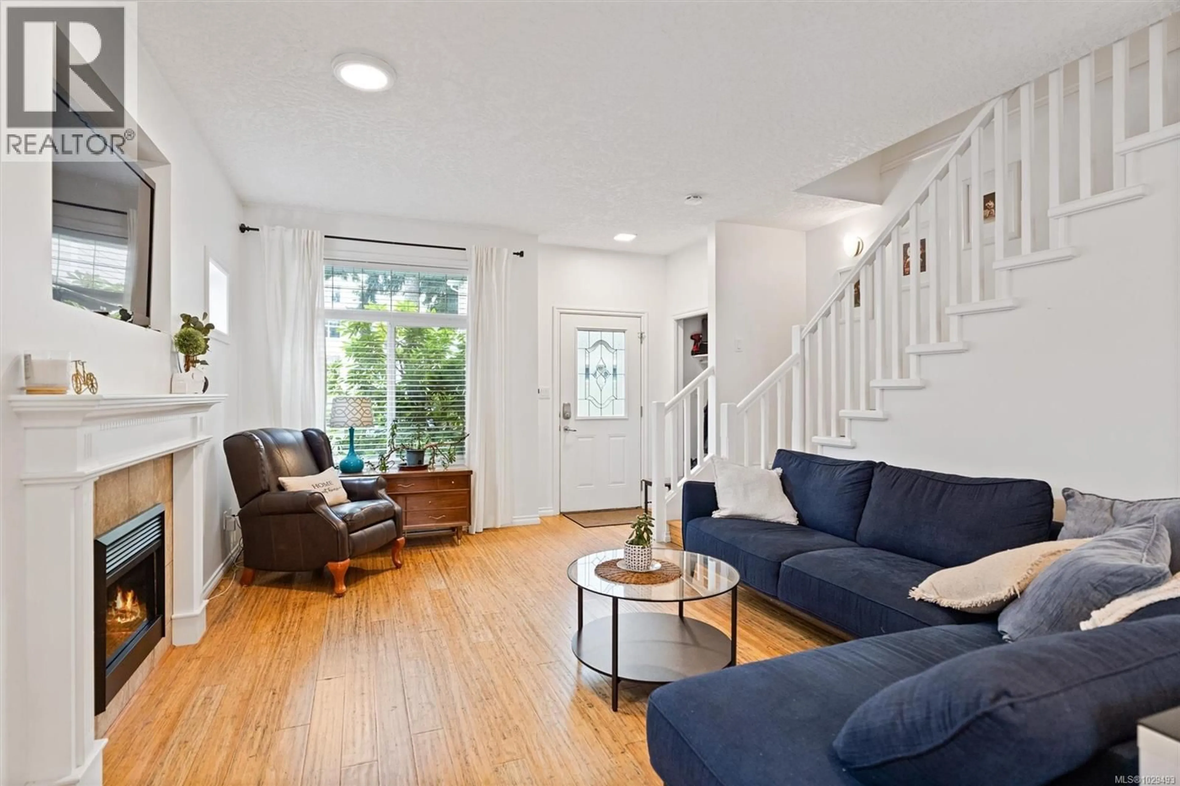 Living room with furniture, unknown for 106 - 2600 PEATT ROAD, Langford British Columbia V9B6X9
