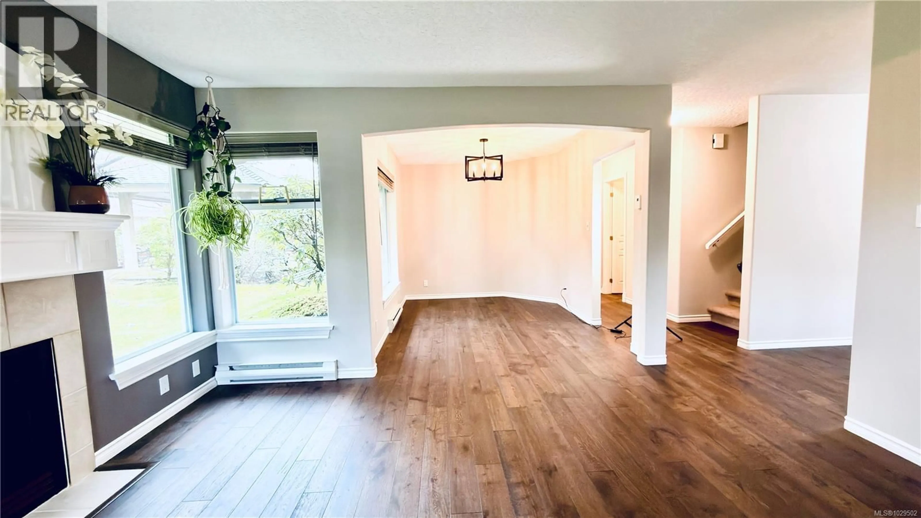 Indoor entryway for 9 - 290 CORFIELD STREET SOUTH, Parksville British Columbia V9P2G4