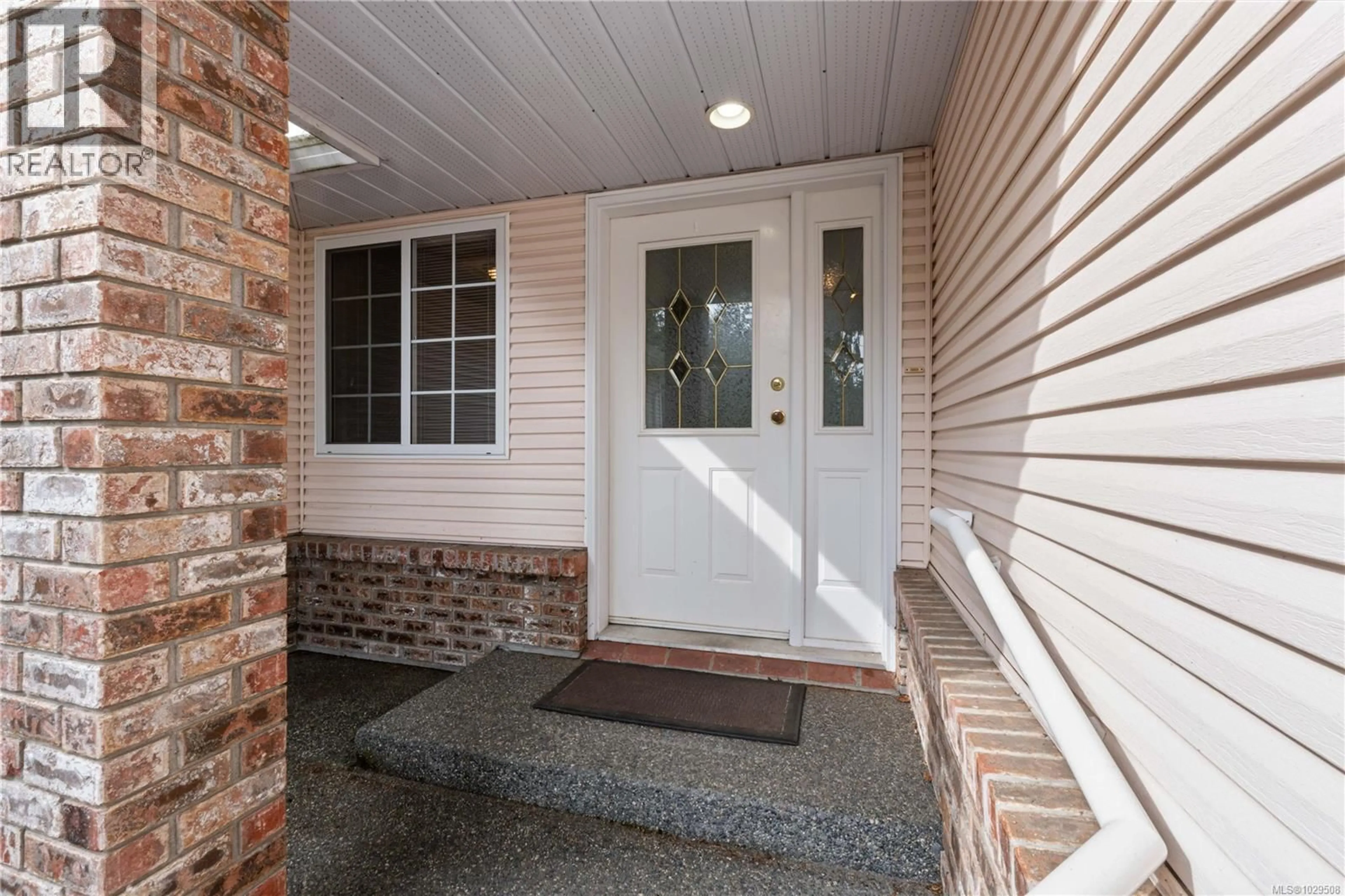 Indoor entryway for 282 CARNDUFF PLACE, Nanaimo British Columbia V9R6Y5