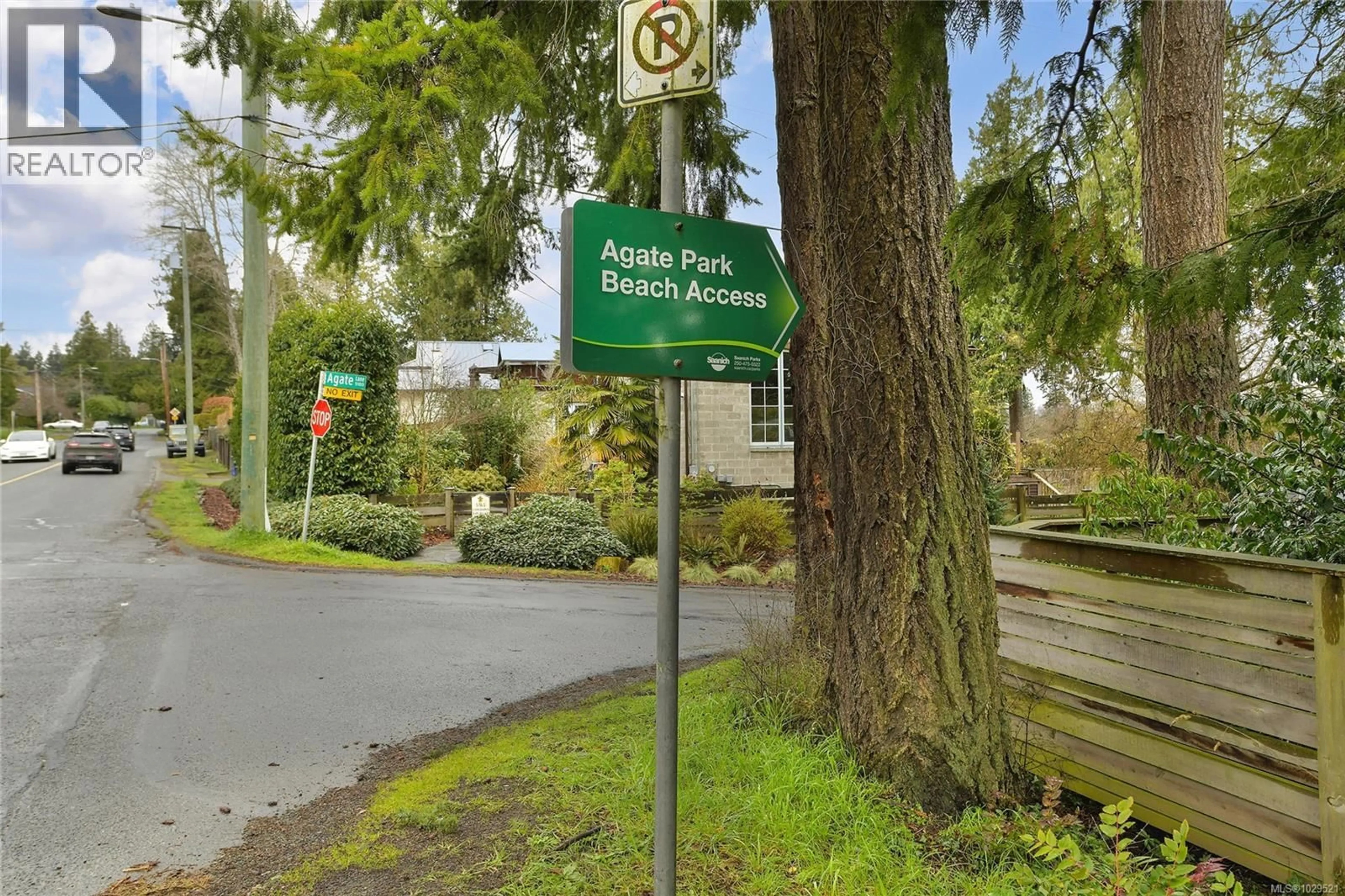 Unknown for 5 - 5156 CORDOVA BAY ROAD, Saanich British Columbia V8Y2X5