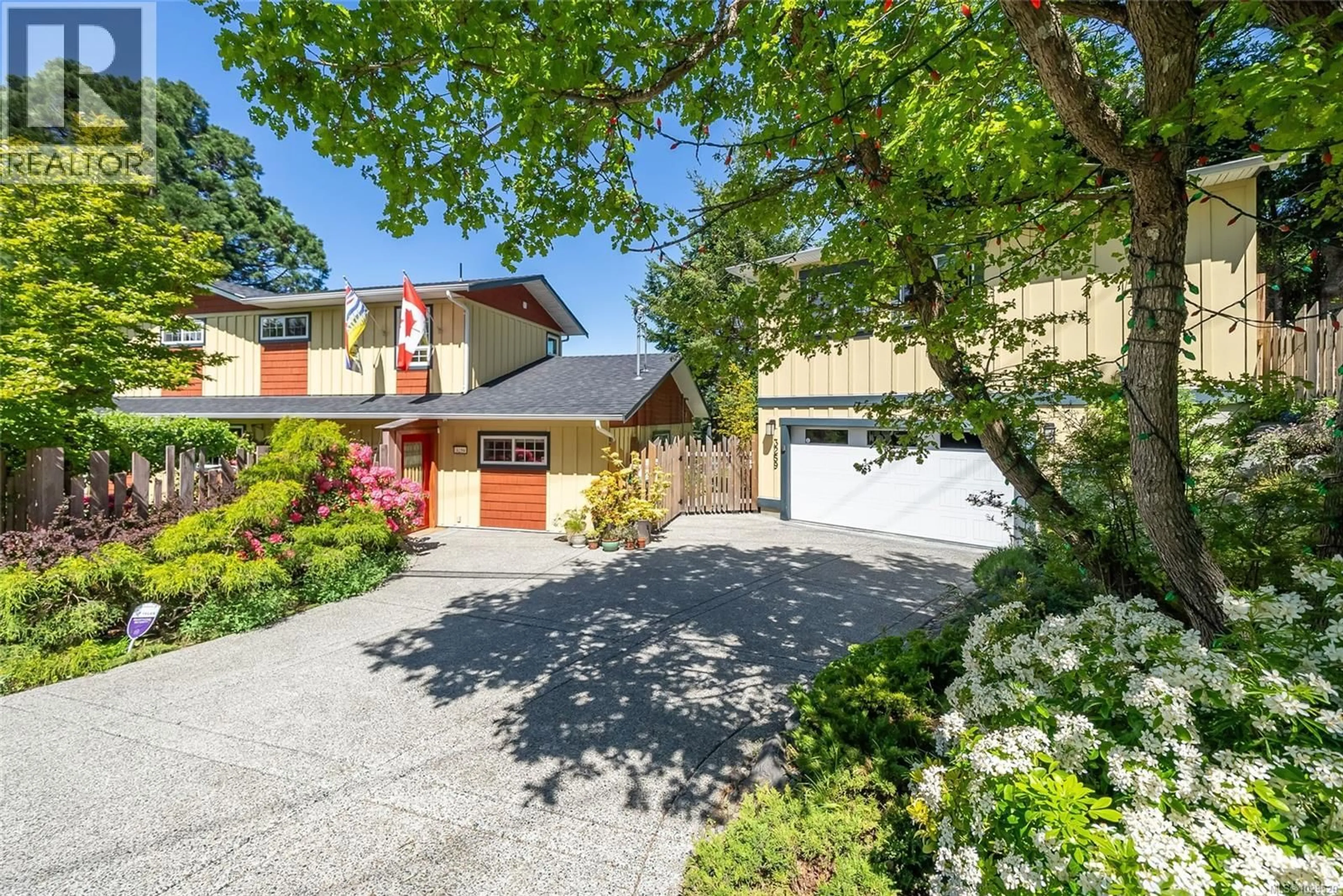 A pic from outside/outdoor area/front of a property/back of a property/a pic from drone, street for 3259 DOLPHIN DRIVE, Nanoose Bay British Columbia V9P9J1