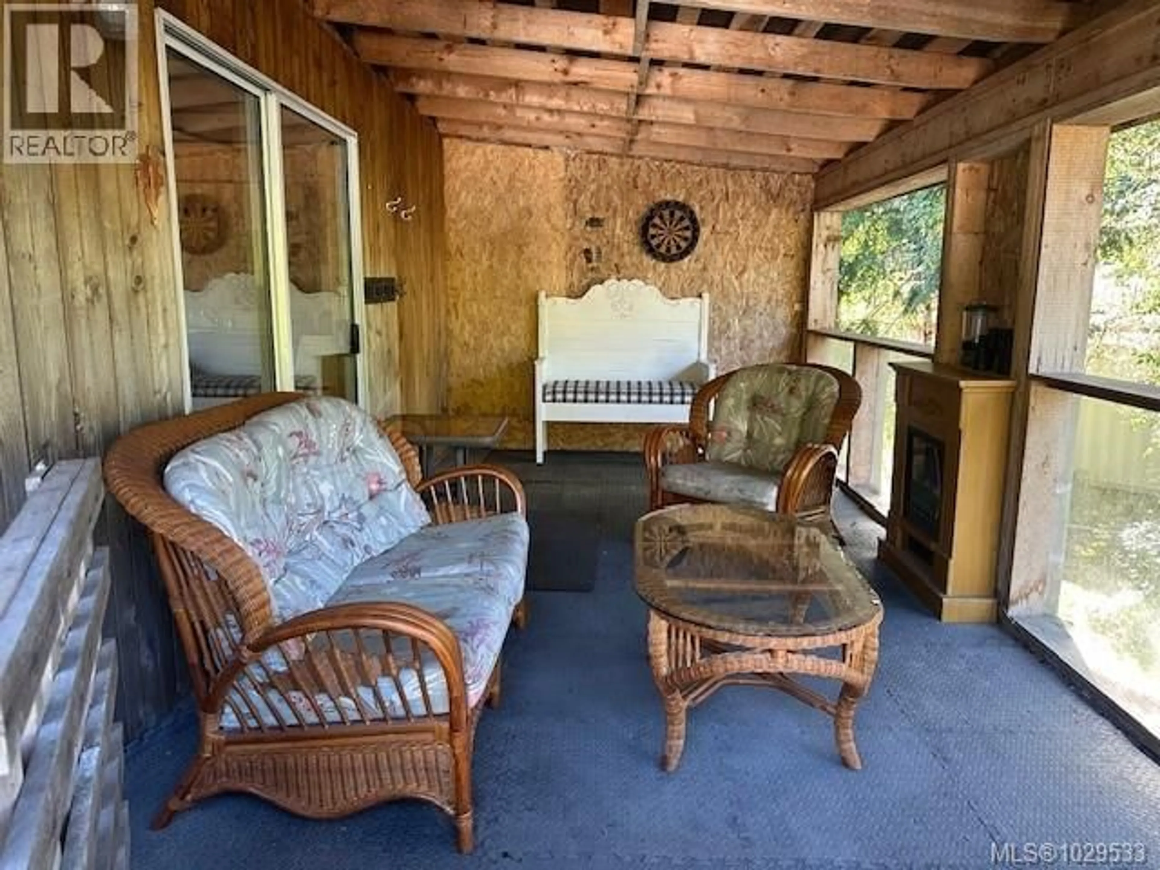 Unknown for 3 - 8290 SA-SEEN-OS ROAD, Youbou British Columbia V0R3E1