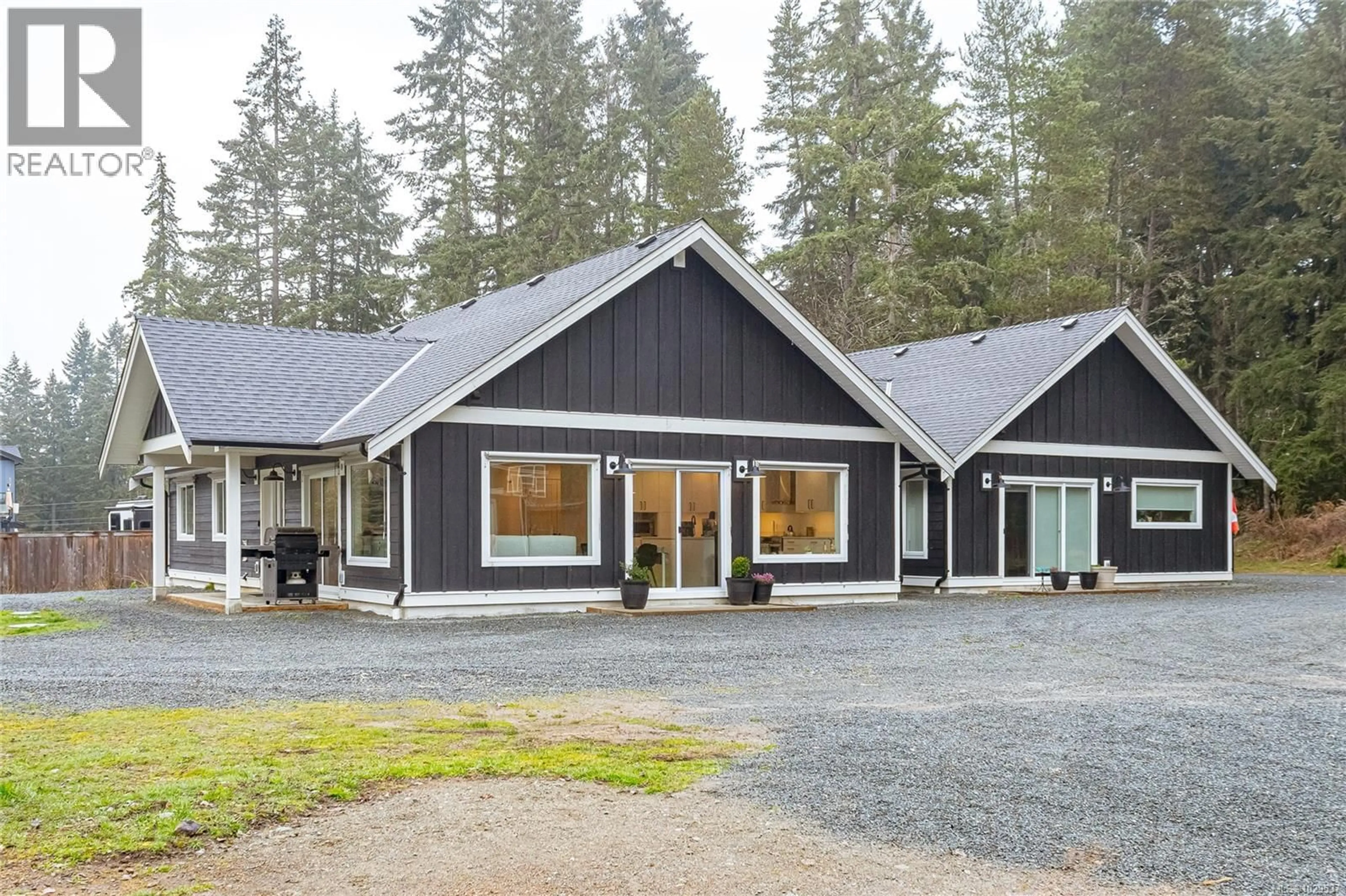 Home with vinyl exterior material, mountain view for 1119 BELLEVUE ROAD, Parksville British Columbia V9P2C1