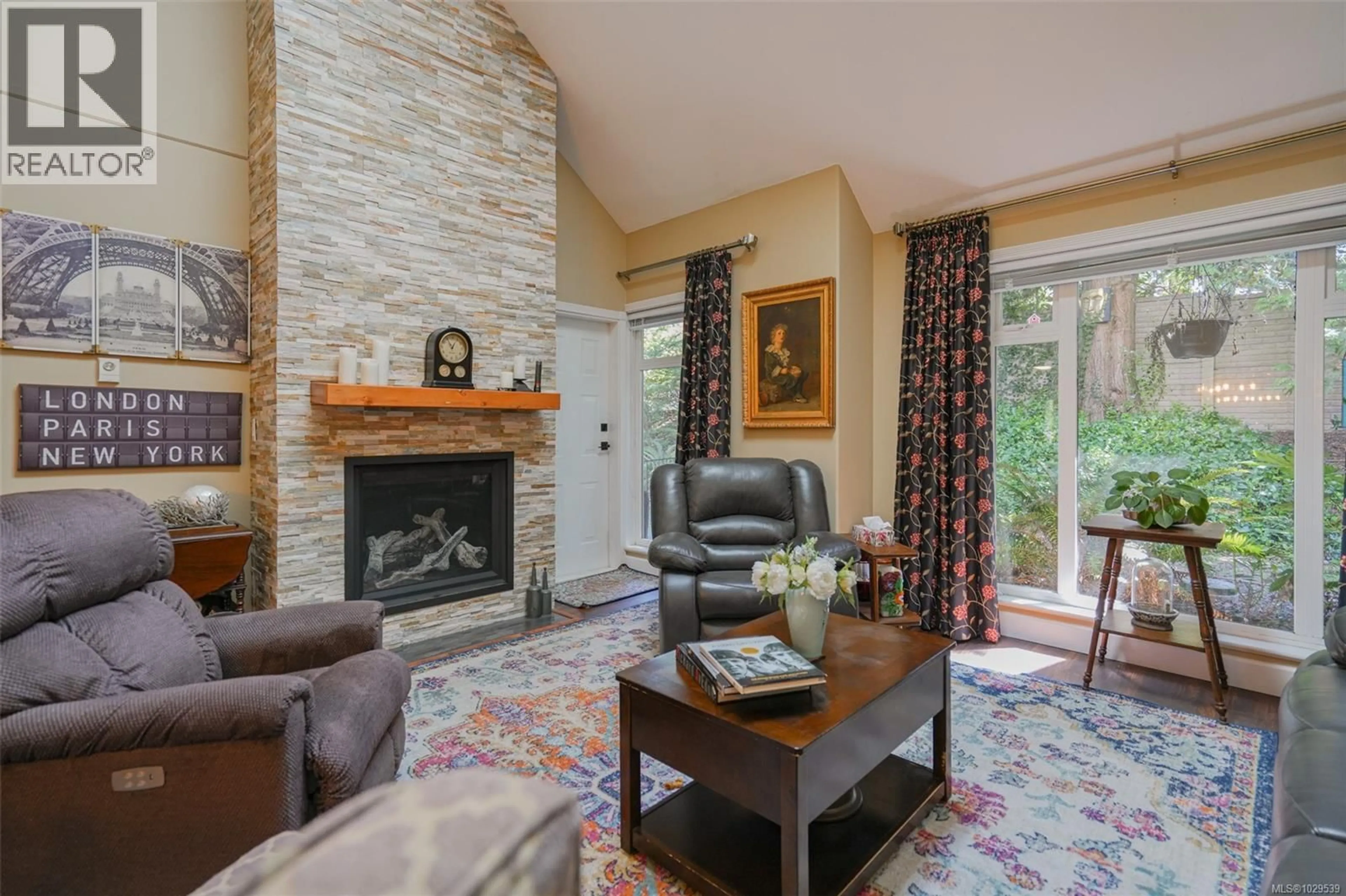 Living room with furniture, unknown for 5272 ARBOUR CRESCENT, Nanaimo British Columbia V9T6E5