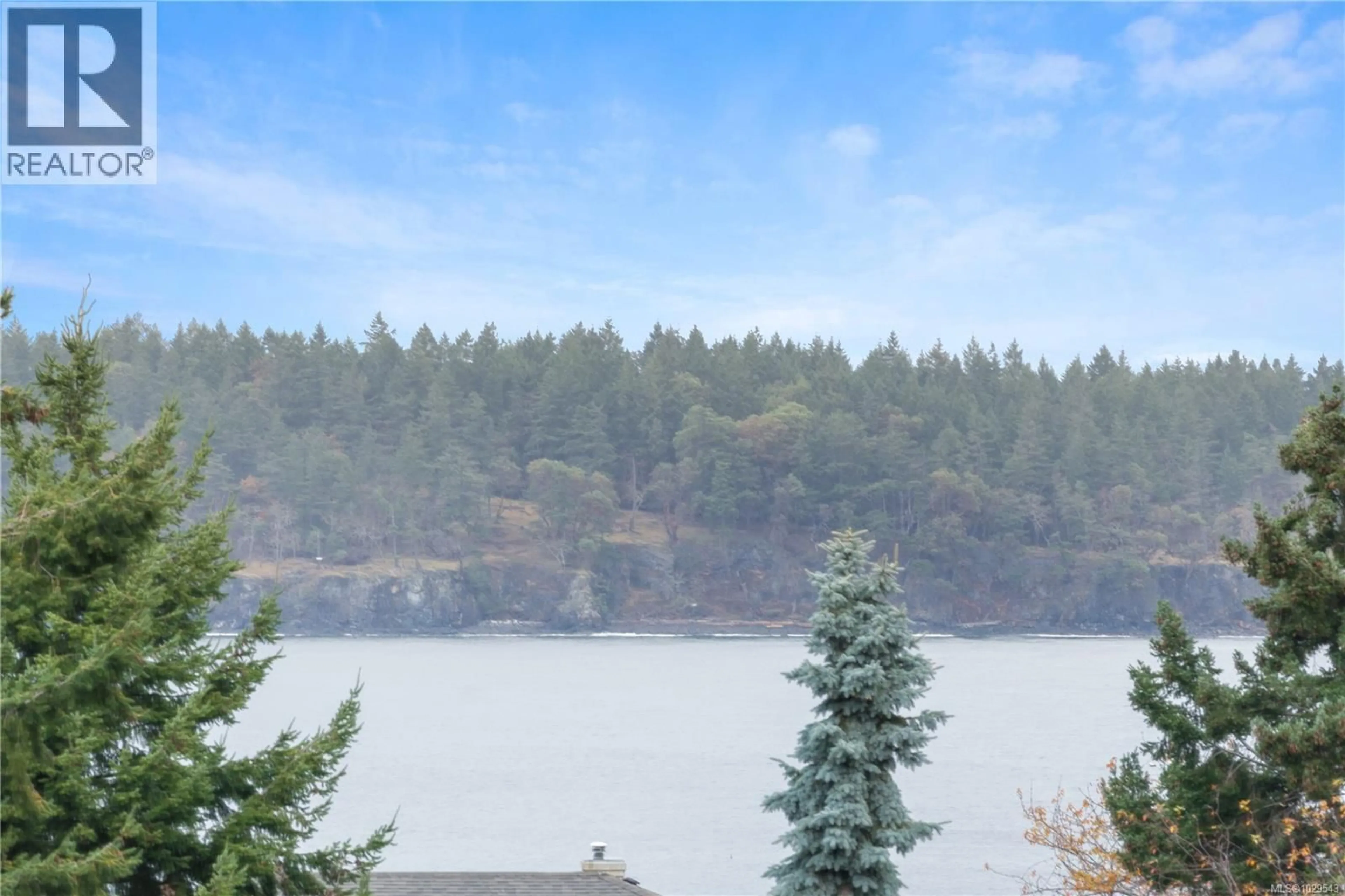 Blurry image for 7896 LANTZVILLE ROAD, Lantzville British Columbia V0R2H0