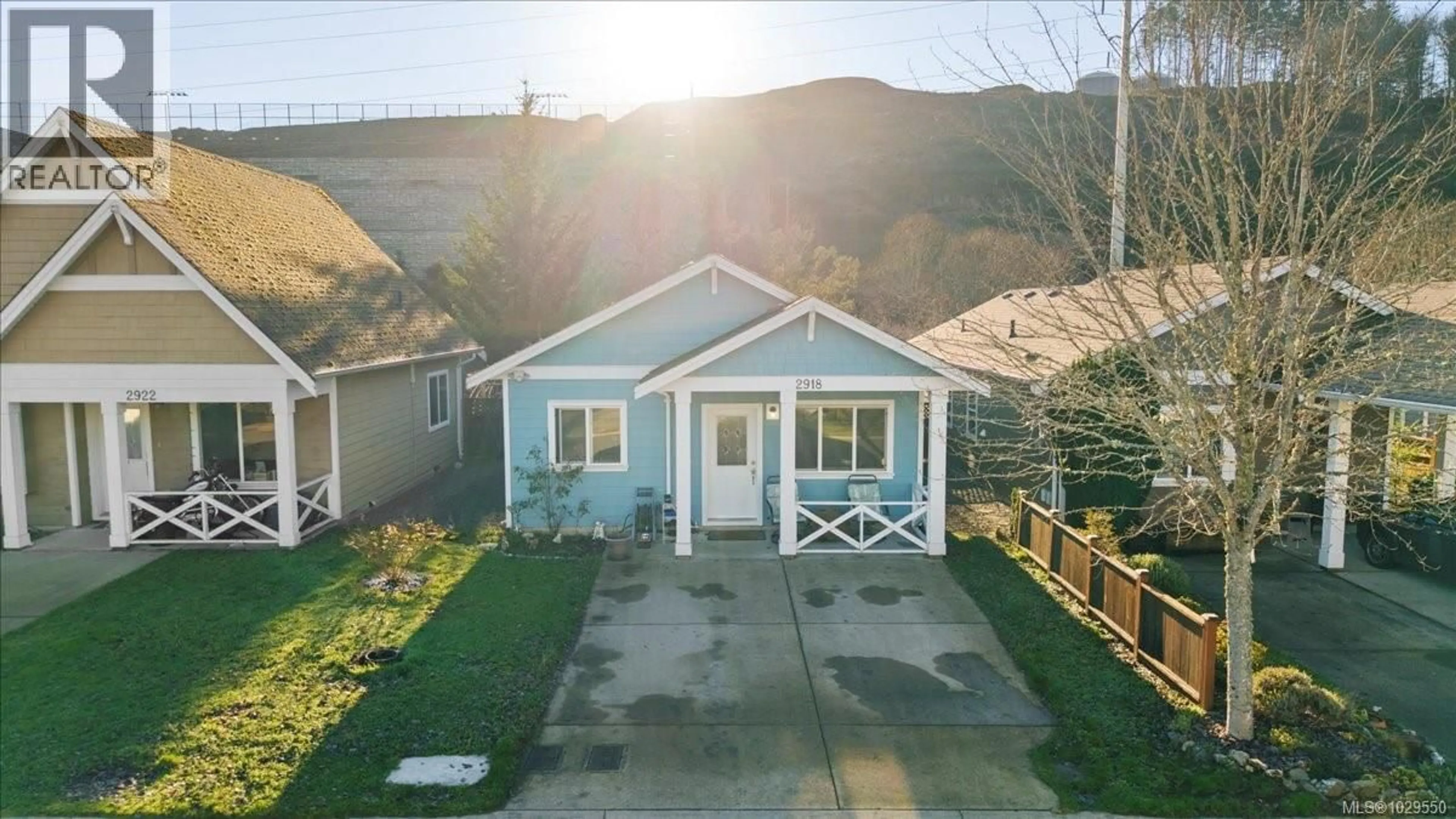 A pic from outside/outdoor area/front of a property/back of a property/a pic from drone, street for 2918 GOLDEN SPIKE PLACE, Langford British Columbia V9B0B2