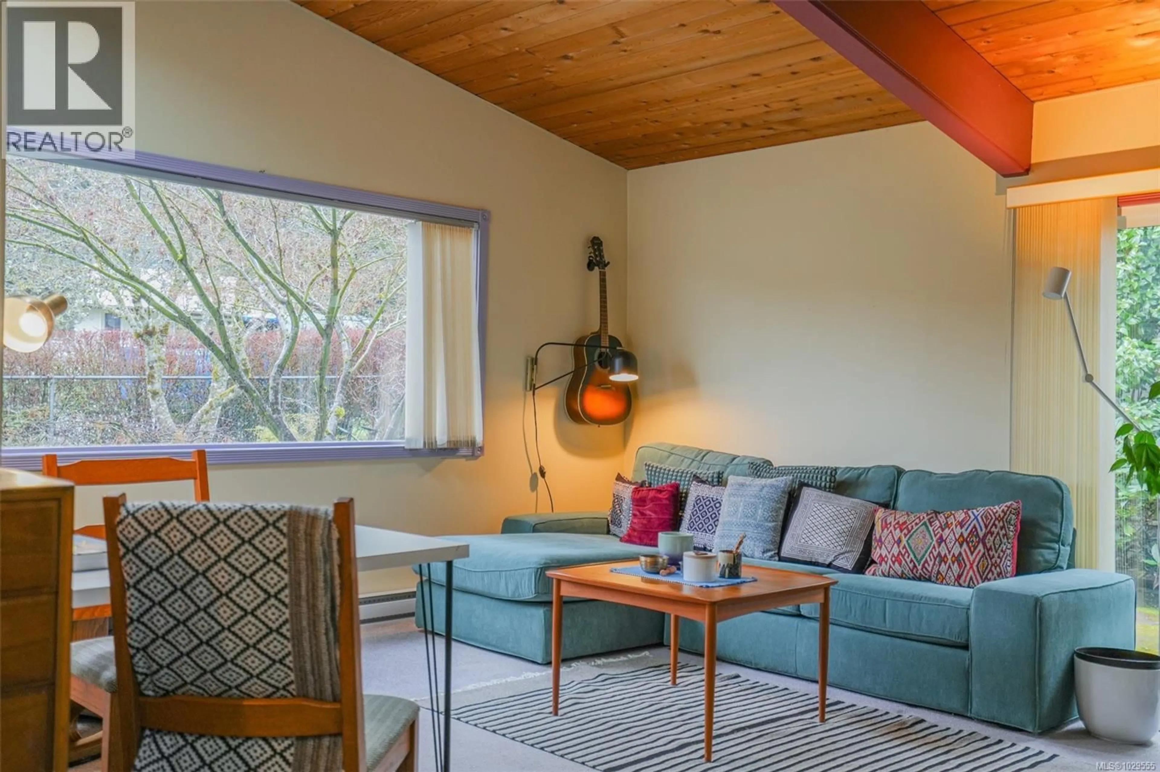 Living room with furniture, unknown for 2552 14TH AVENUE, Port Alberni British Columbia V9Y2X9