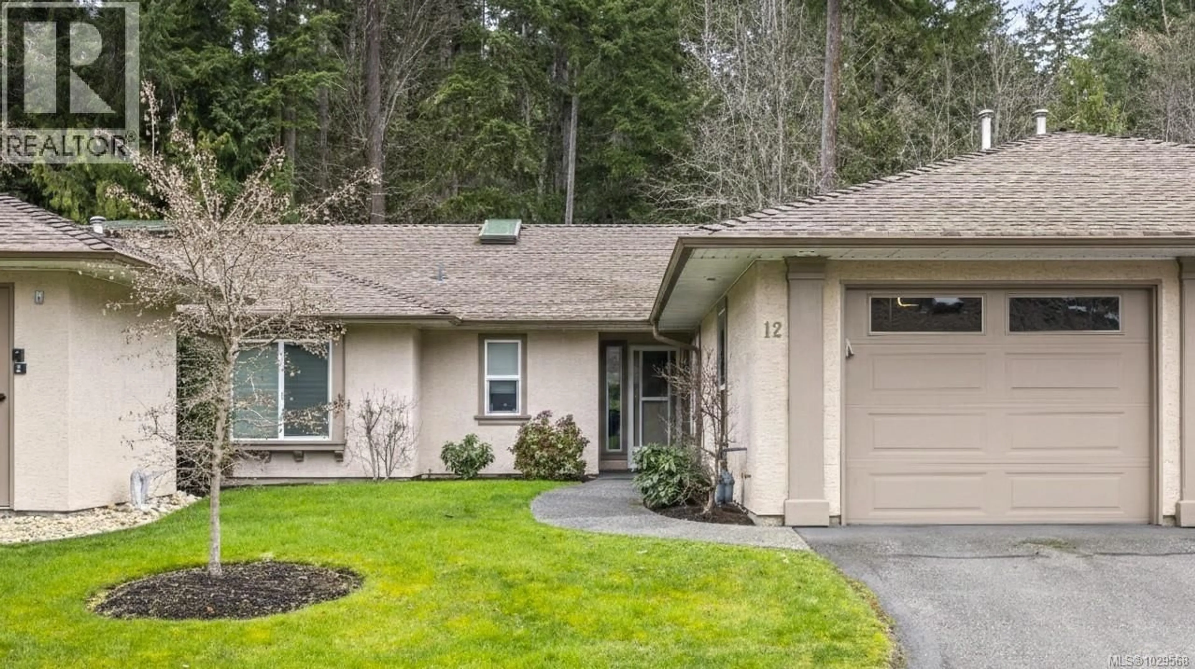 Home with vinyl exterior material, unknown for 12 - 810 CHESTNUT STREET, Qualicum Beach British Columbia V9K2M6