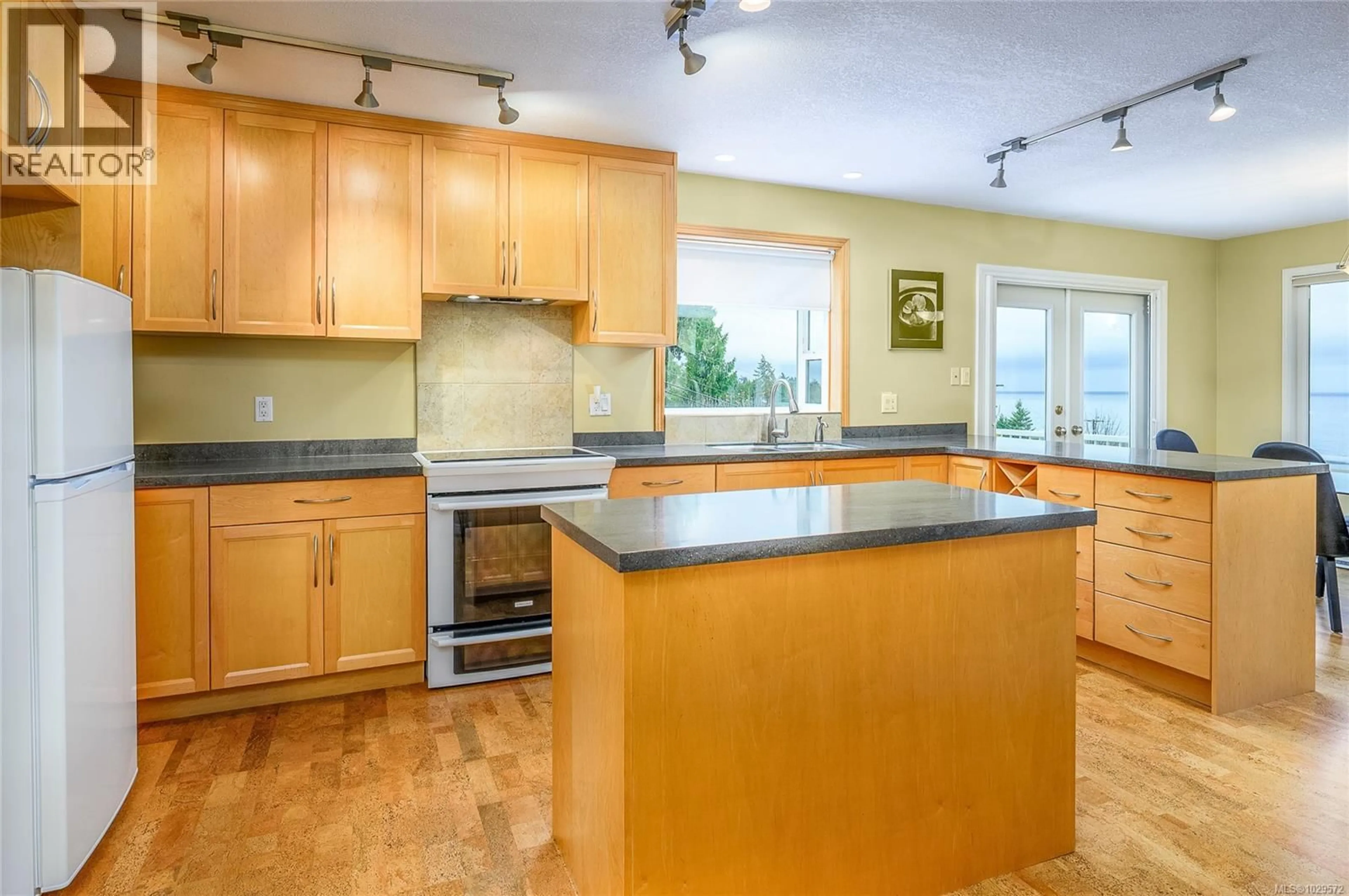 Unknown for 350 GARRETT ROAD, Qualicum Beach British Columbia V9K1H4