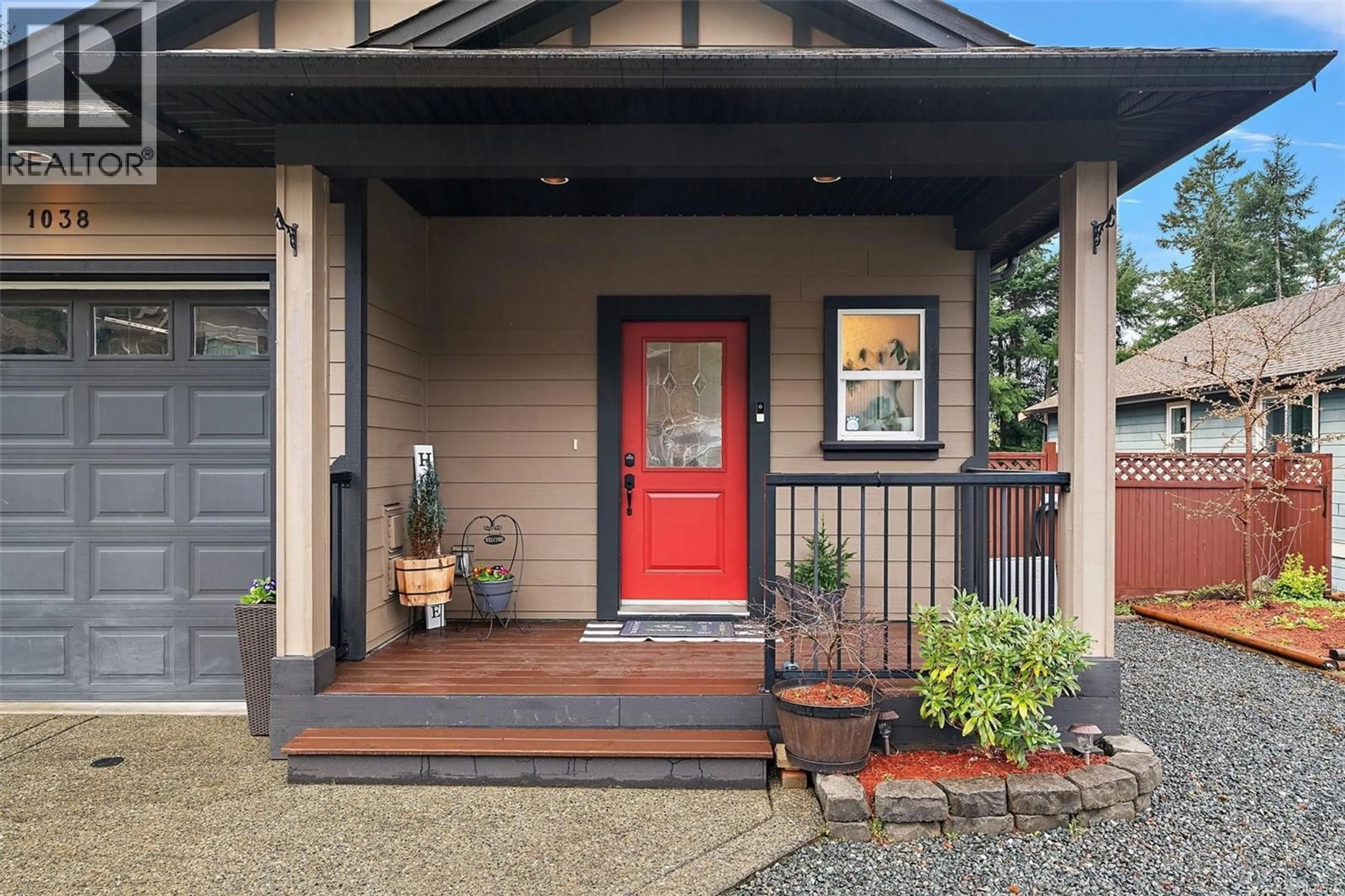 Indoor entryway for 1038 SKYLAR CIRCLE, Shawnigan Lake British Columbia V0R2W3