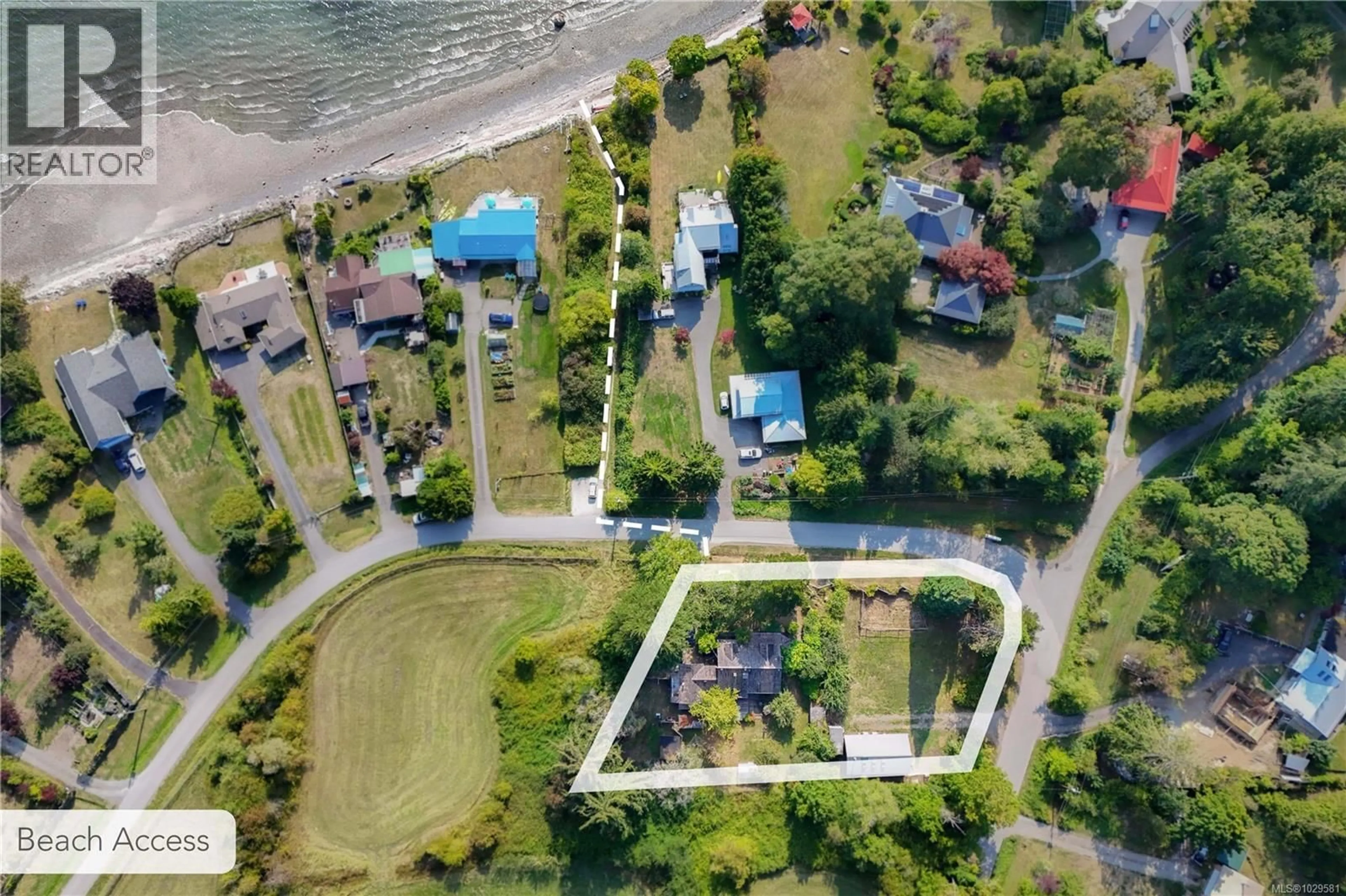 A pic from outside/outdoor area/front of a property/back of a property/a pic from drone, water/lake/river/ocean view for 270 PRICE ROAD, Salt Spring British Columbia V8K2E9