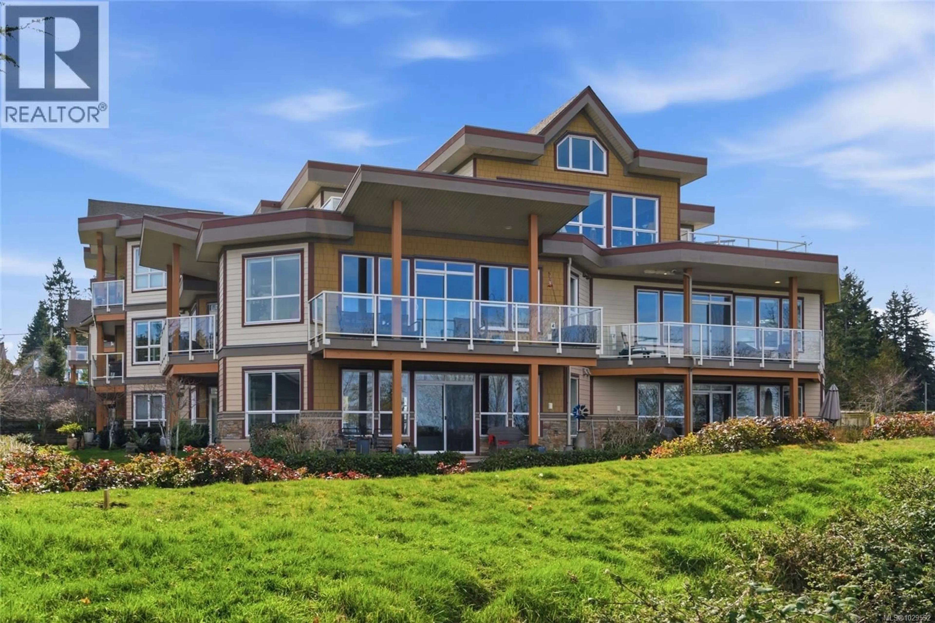 Patio, water/lake/river/ocean view for 303 - 439 COLLEGE ROAD, Qualicum Beach British Columbia V9K0B2