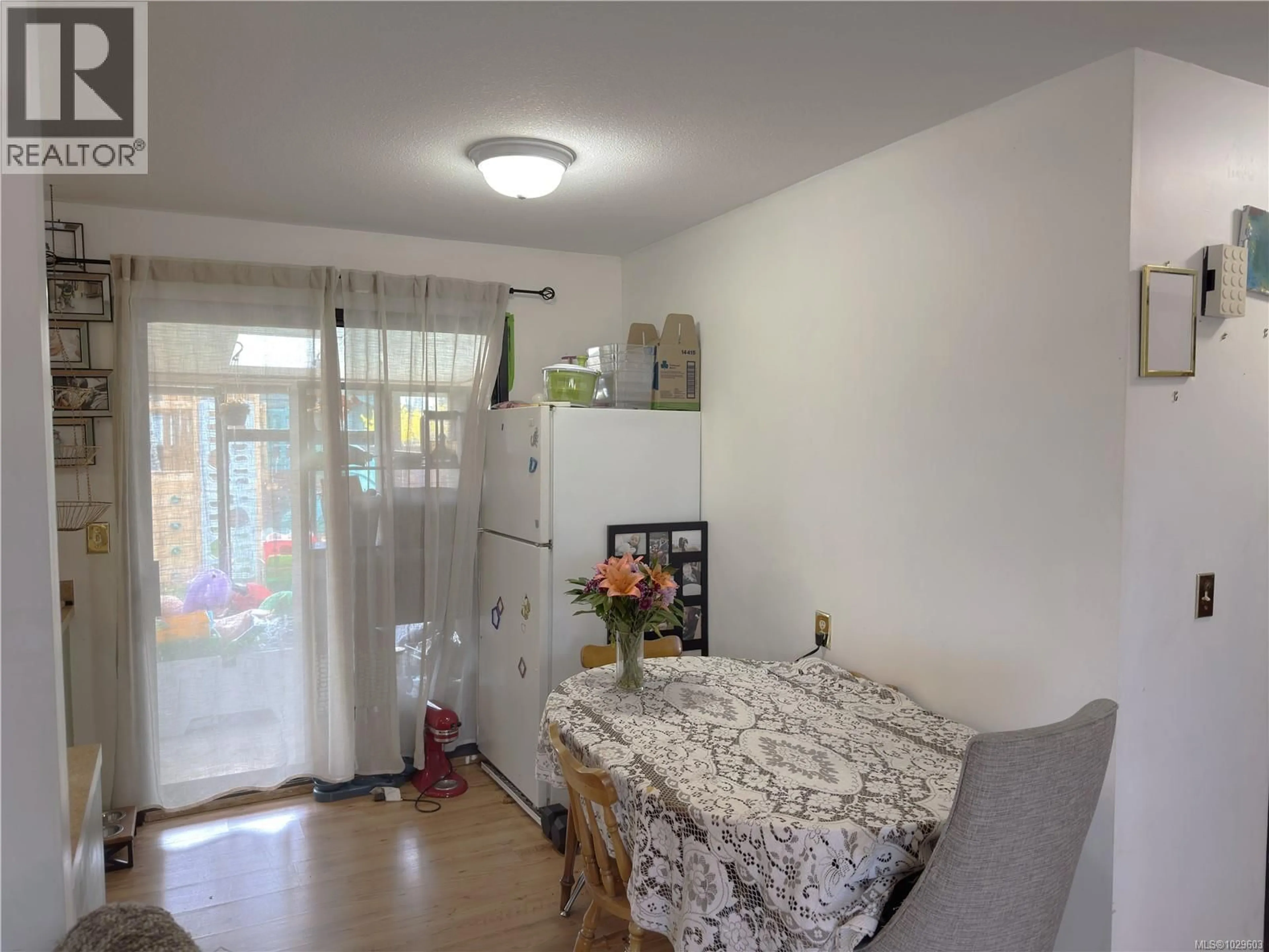 A pic of a room for 693 WEDGEWOOD CRESCENT, Parksville British Columbia V9P1B6