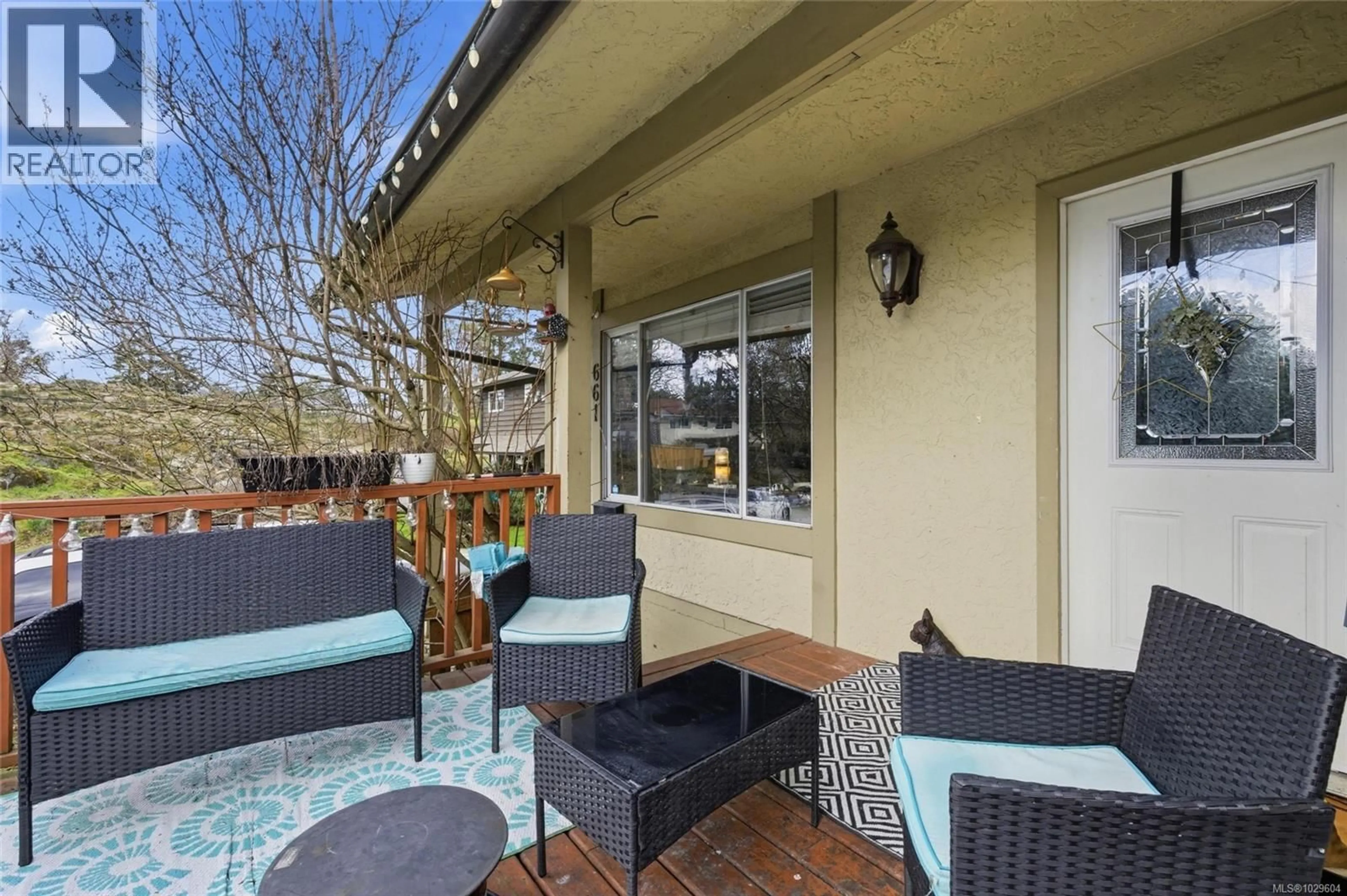 Patio, street for 661 MARLISA PLACE, Langford British Columbia V9B4Y8