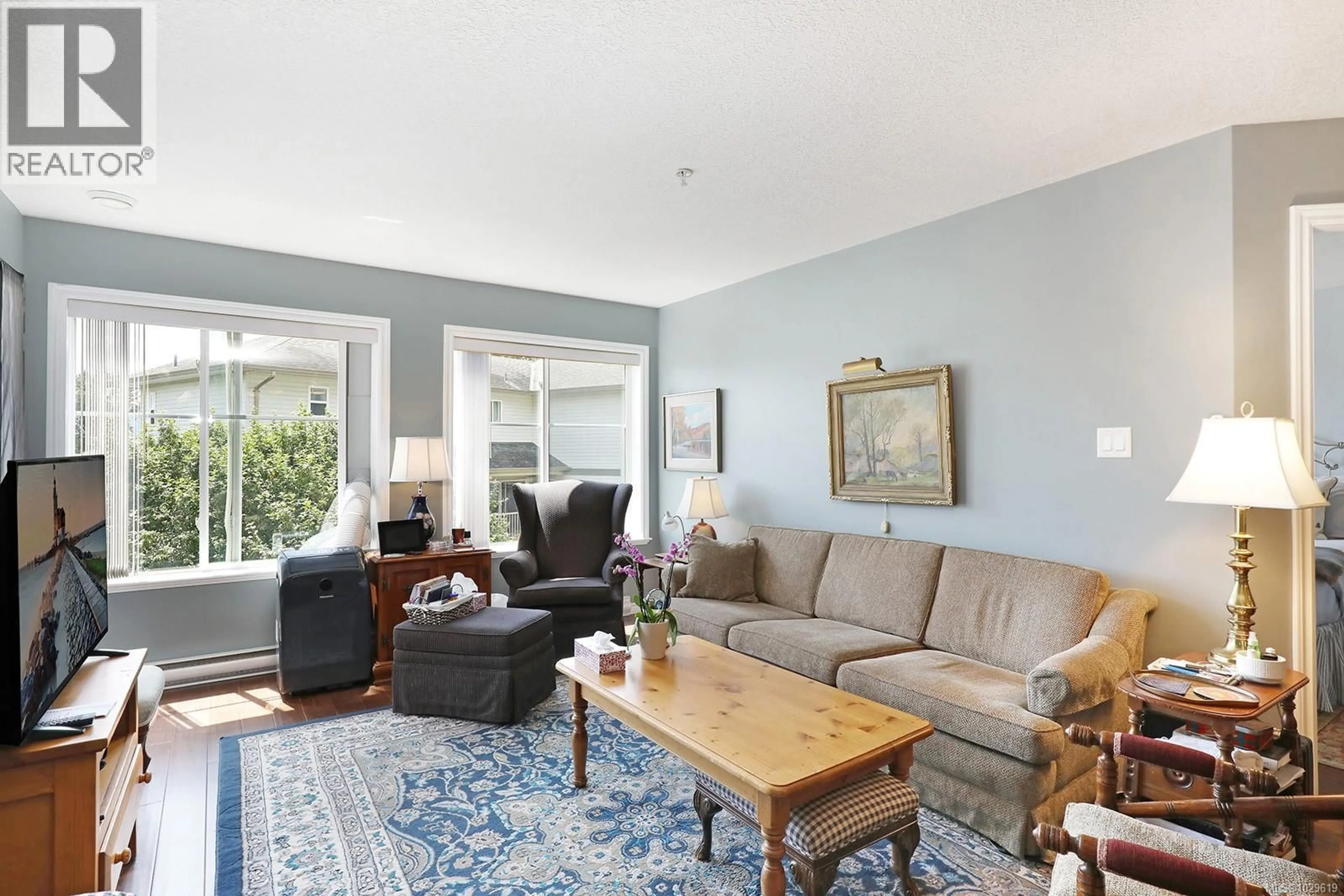 Living room with furniture, unknown for 106 - 129 BACK ROAD, Courtenay British Columbia V9N3W5