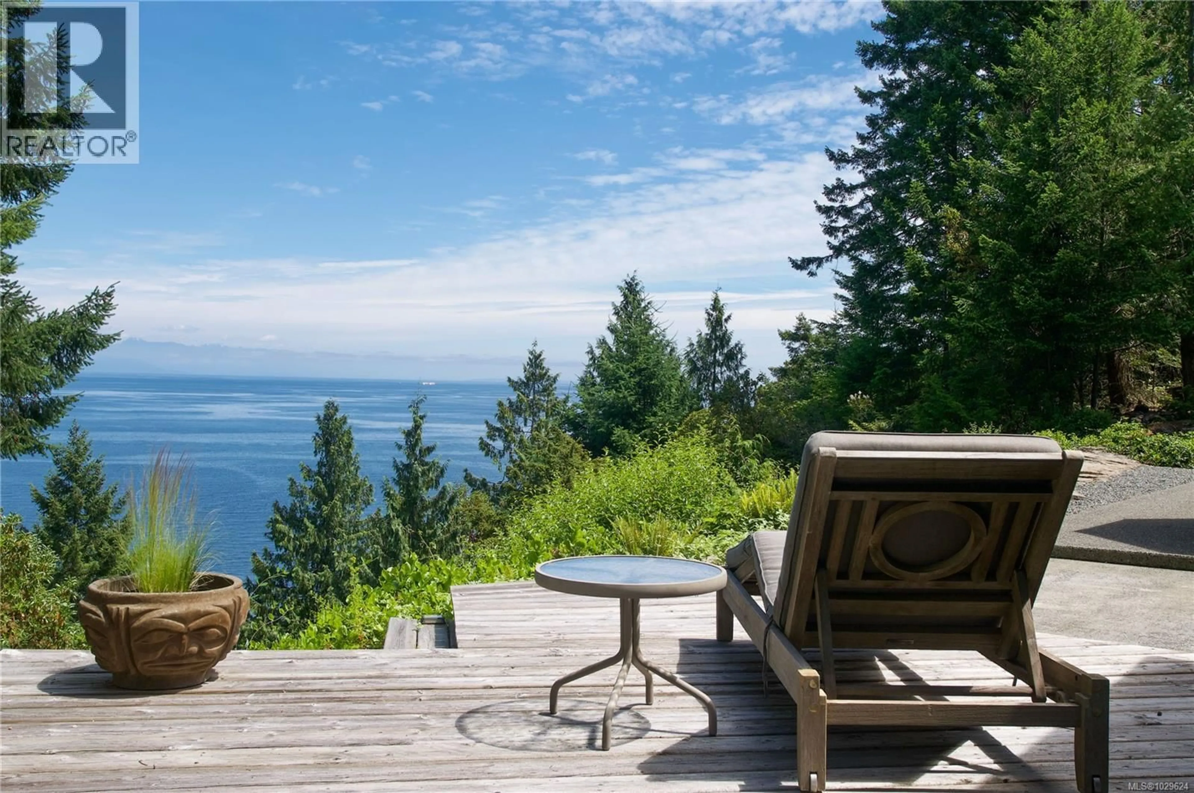 Patio, water/lake/river/ocean view for 765 HORSESHOE ROAD, Gabriola Island British Columbia V0R1X3