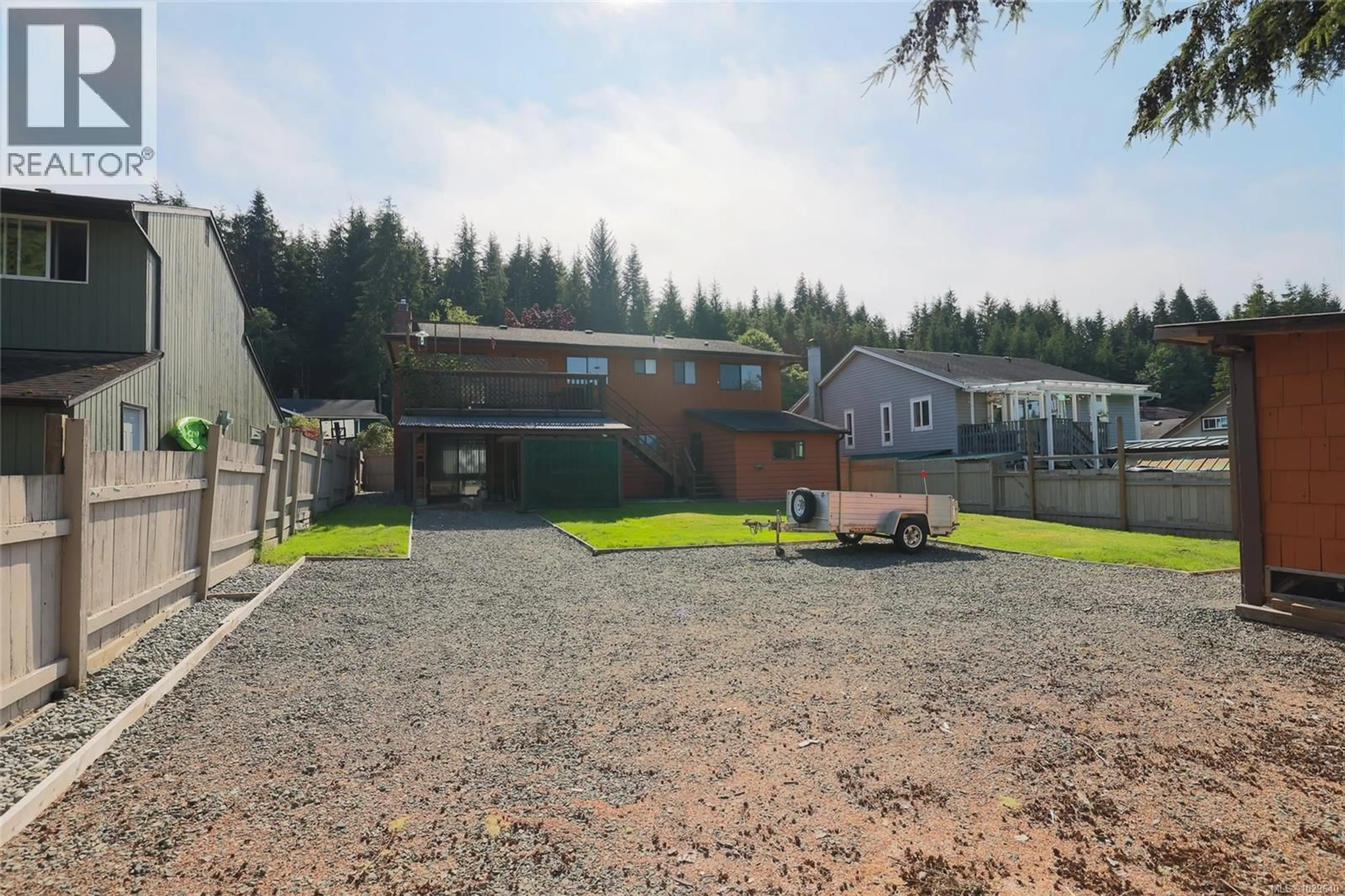 A pic from outside/outdoor area/front of a property/back of a property/a pic from drone, unknown for 9160 ELK DRIVE, Port Hardy British Columbia V0N2P0