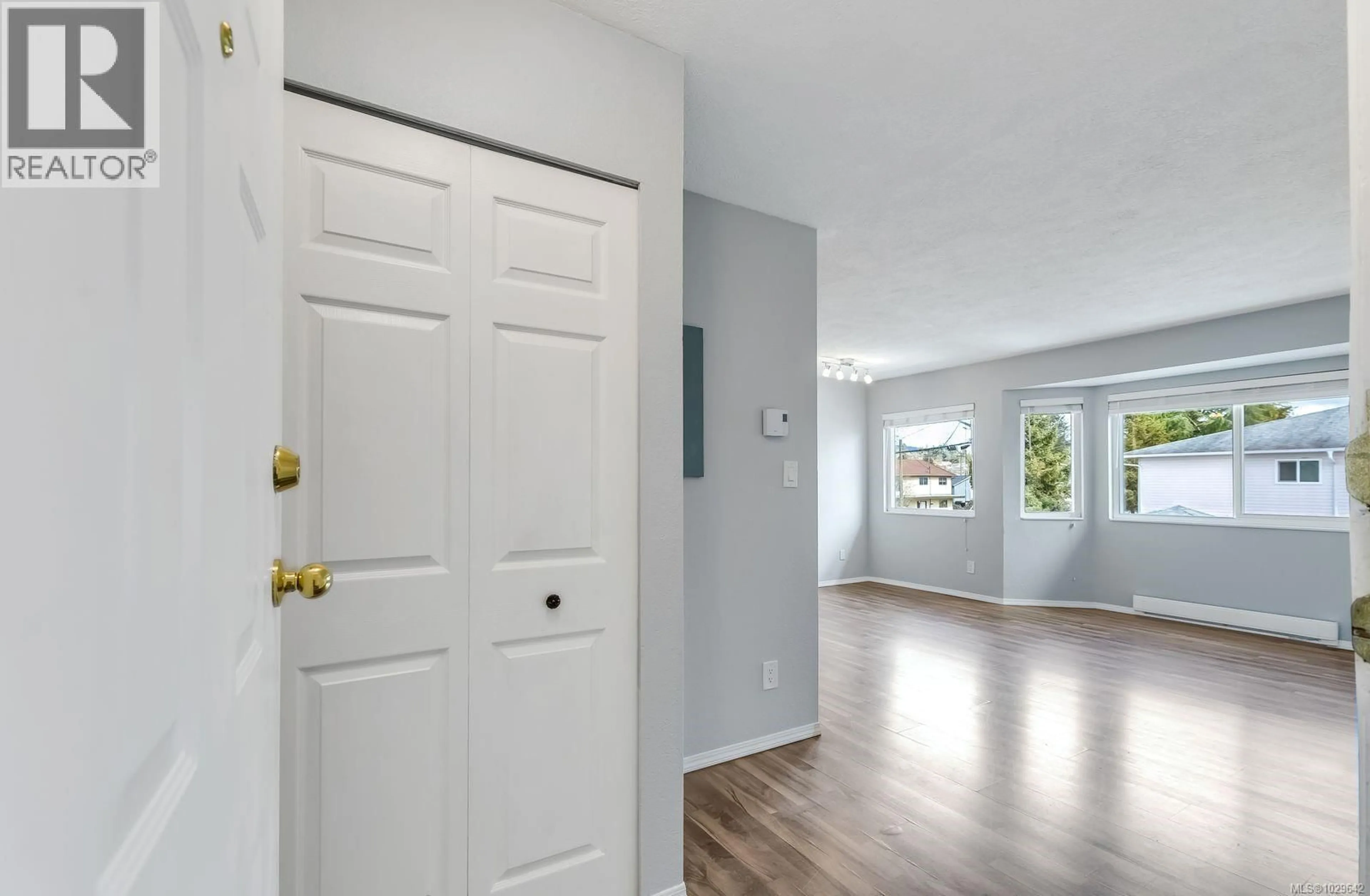 Indoor entryway for 209 - 2524 LEWIS STREET, Duncan British Columbia V9L2Z1