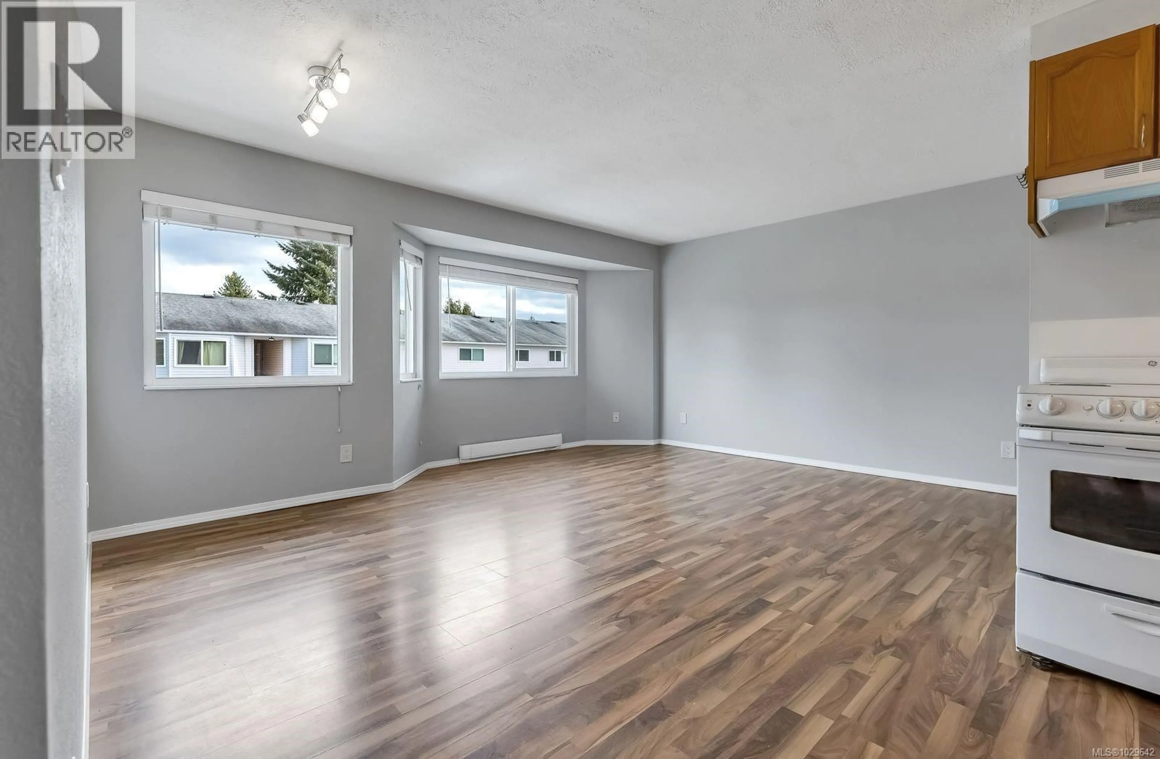 A pic of a room for 209 - 2524 LEWIS STREET, Duncan British Columbia V9L2Z1